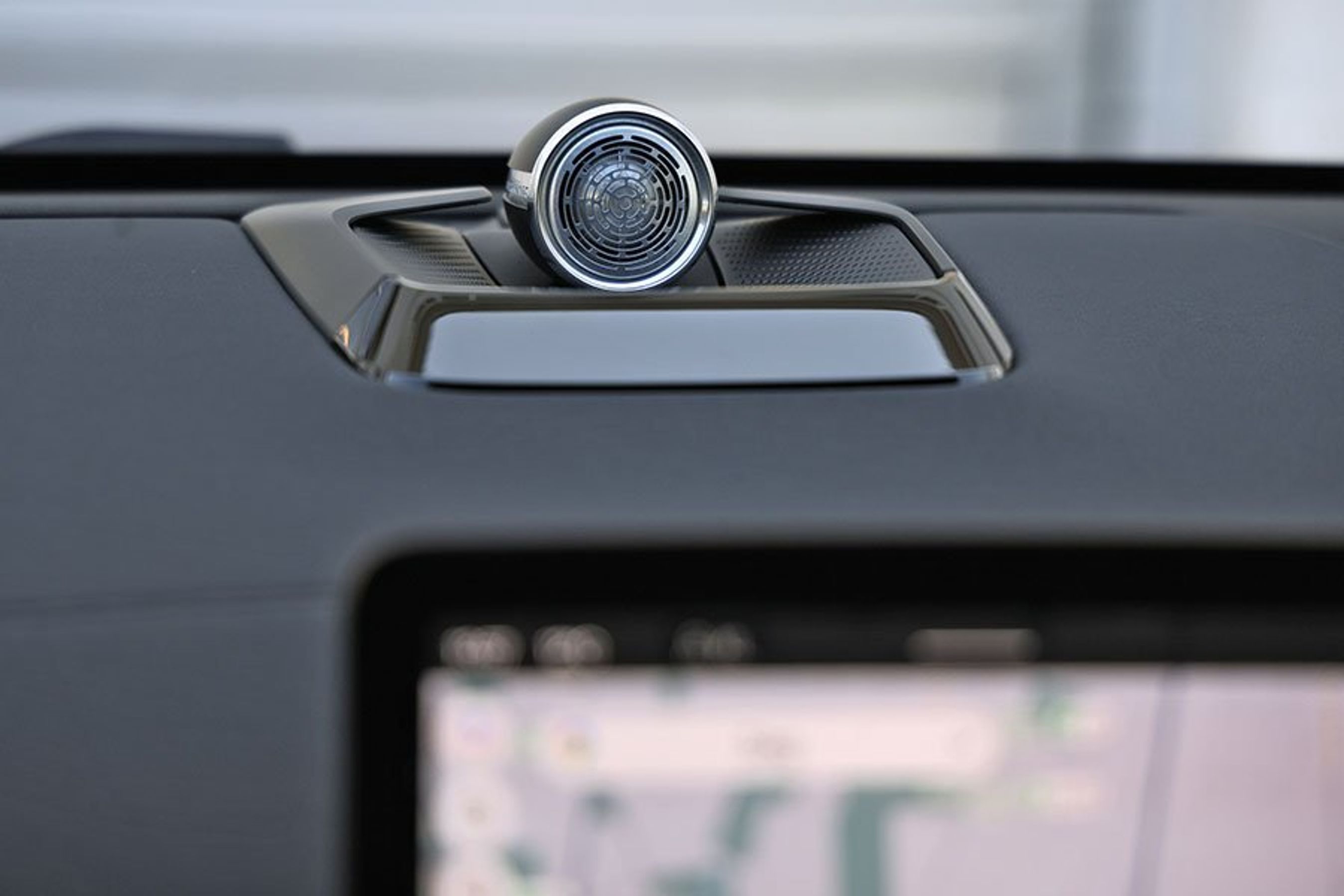 Højttaler i en Polestar 3