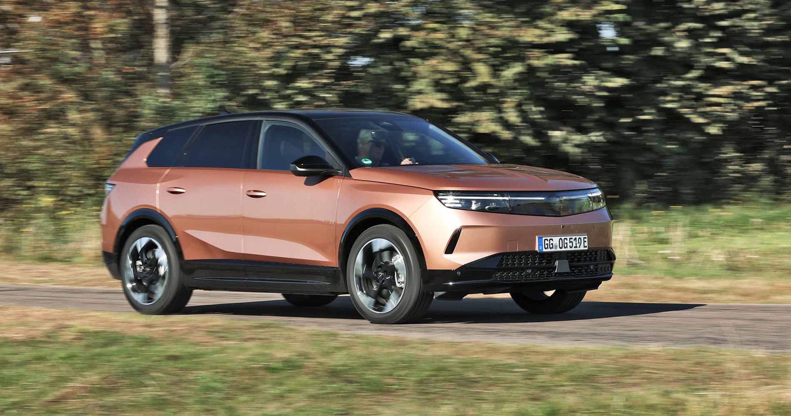 Opel Grandland set skråt forfra