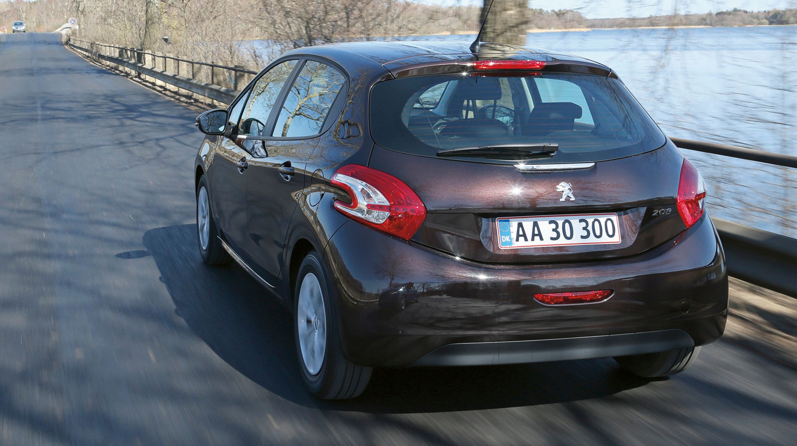 Peugeot 208 bagfra