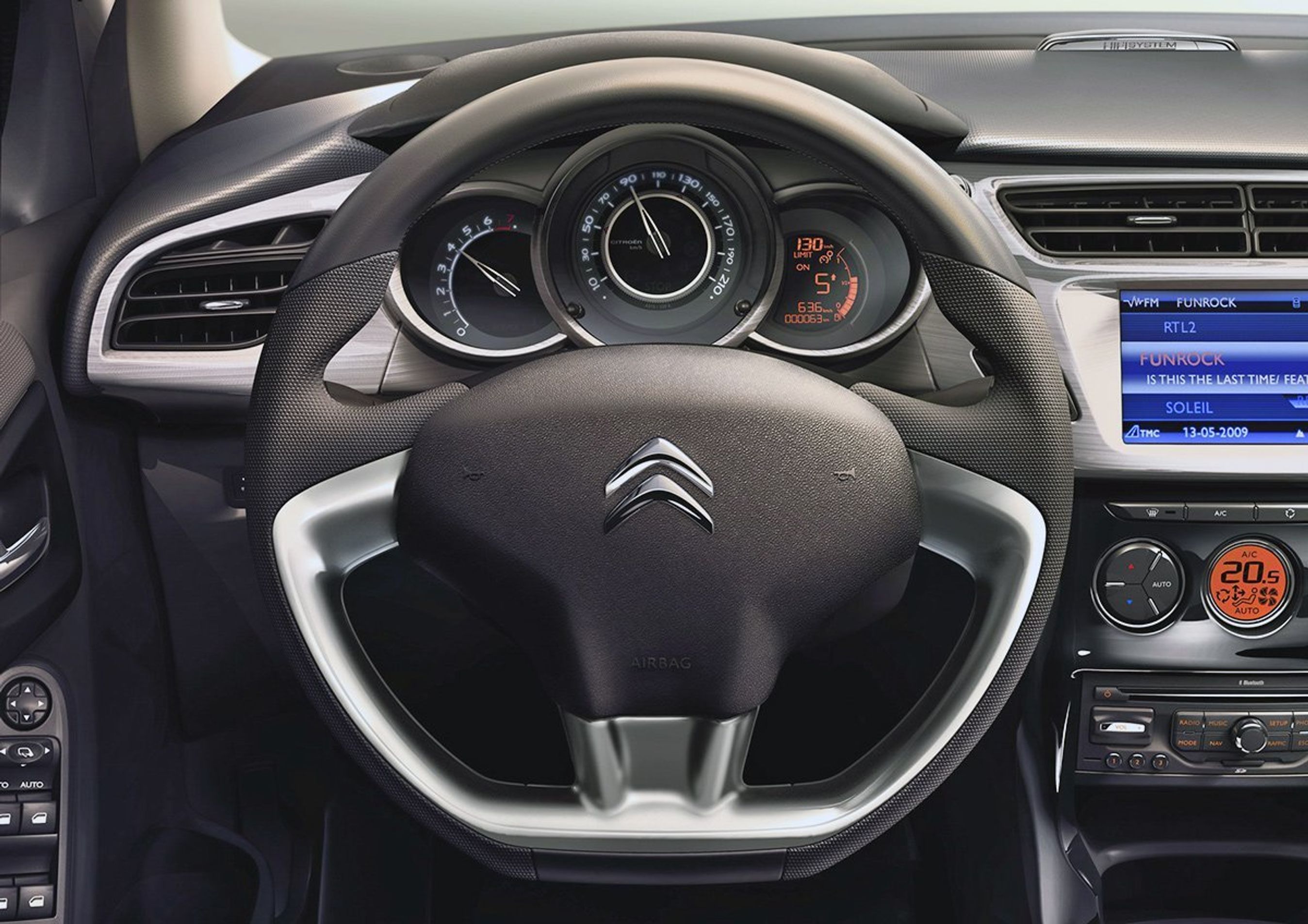 Førerplads i Citroën C3.
