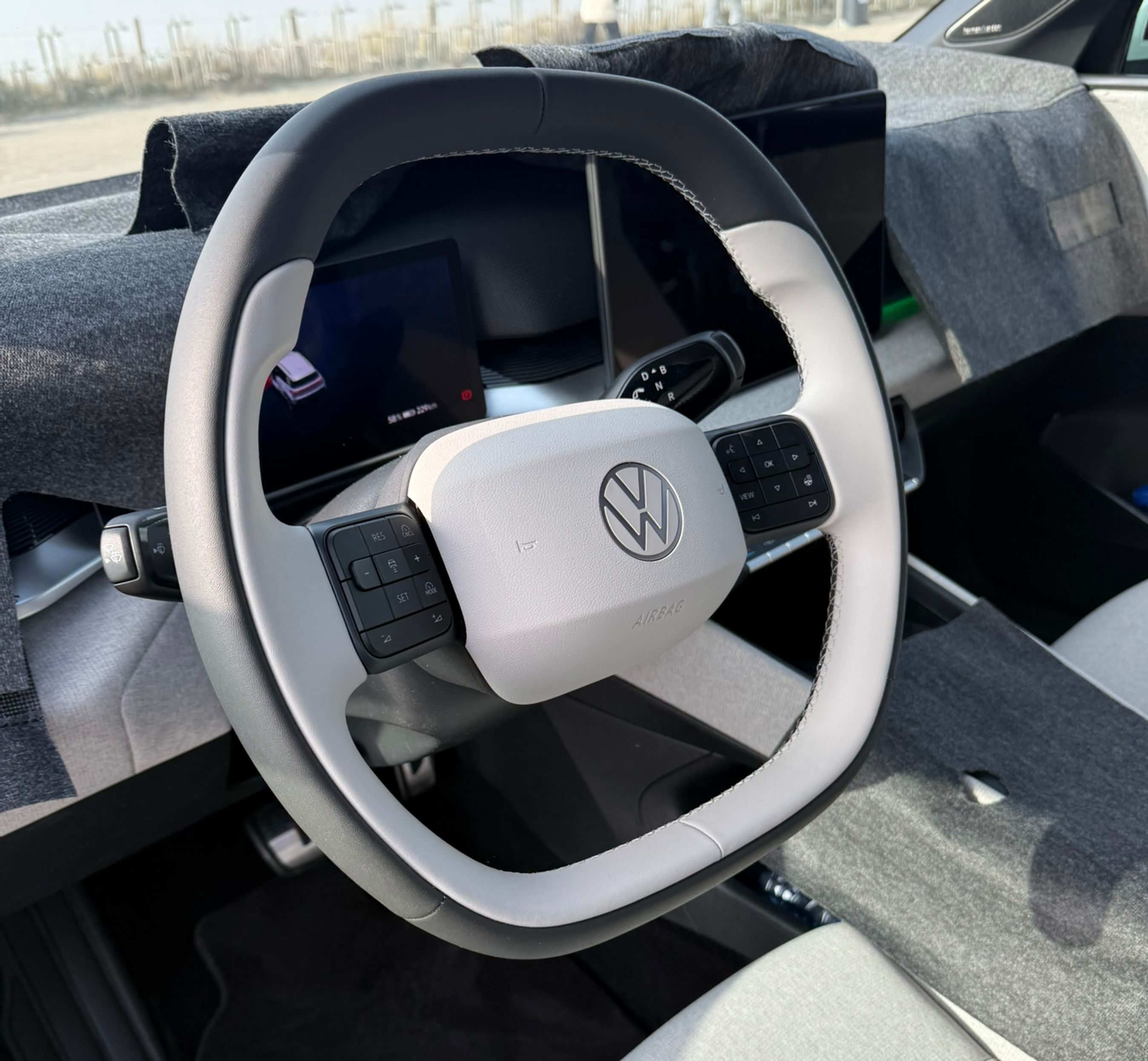 Førerpladsen i en VW ID. Cross