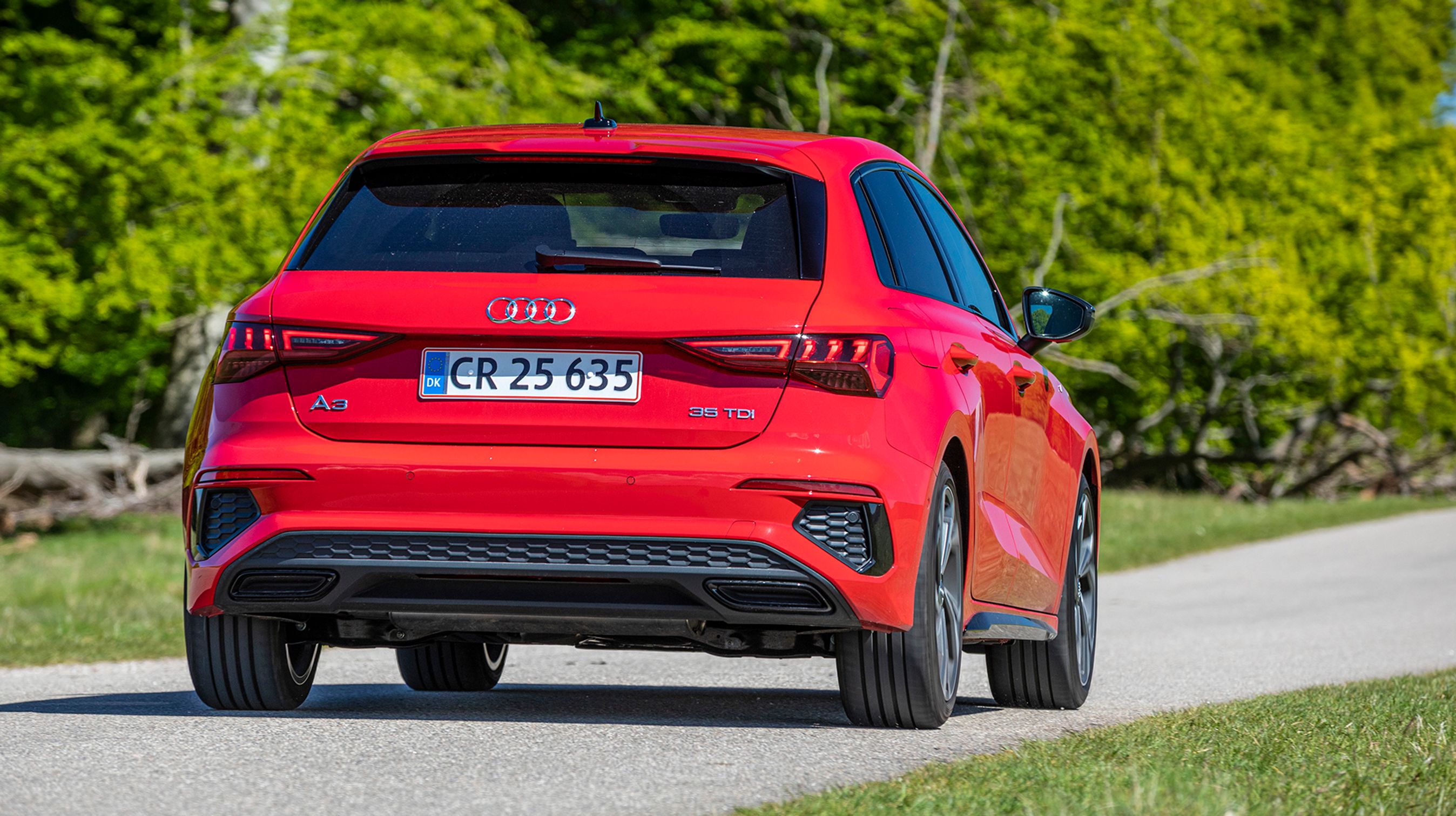 A3 fås fra starten af med to benzinmotorer med henholdsvis 110 og 150 hk, samt denne 150 hk stærke toliters dieselmotor. Til efteråret kommer der også en plugin-hybrid.