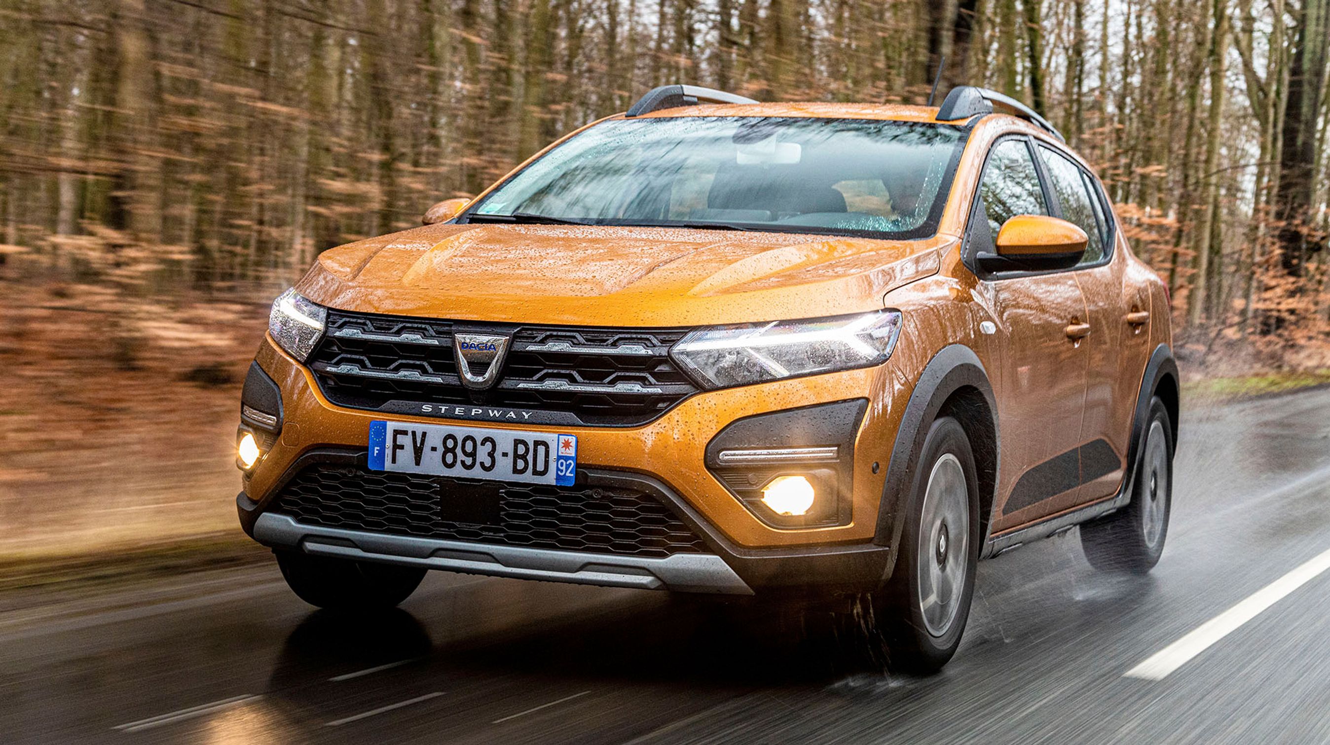 Dacia Sandero set forfra