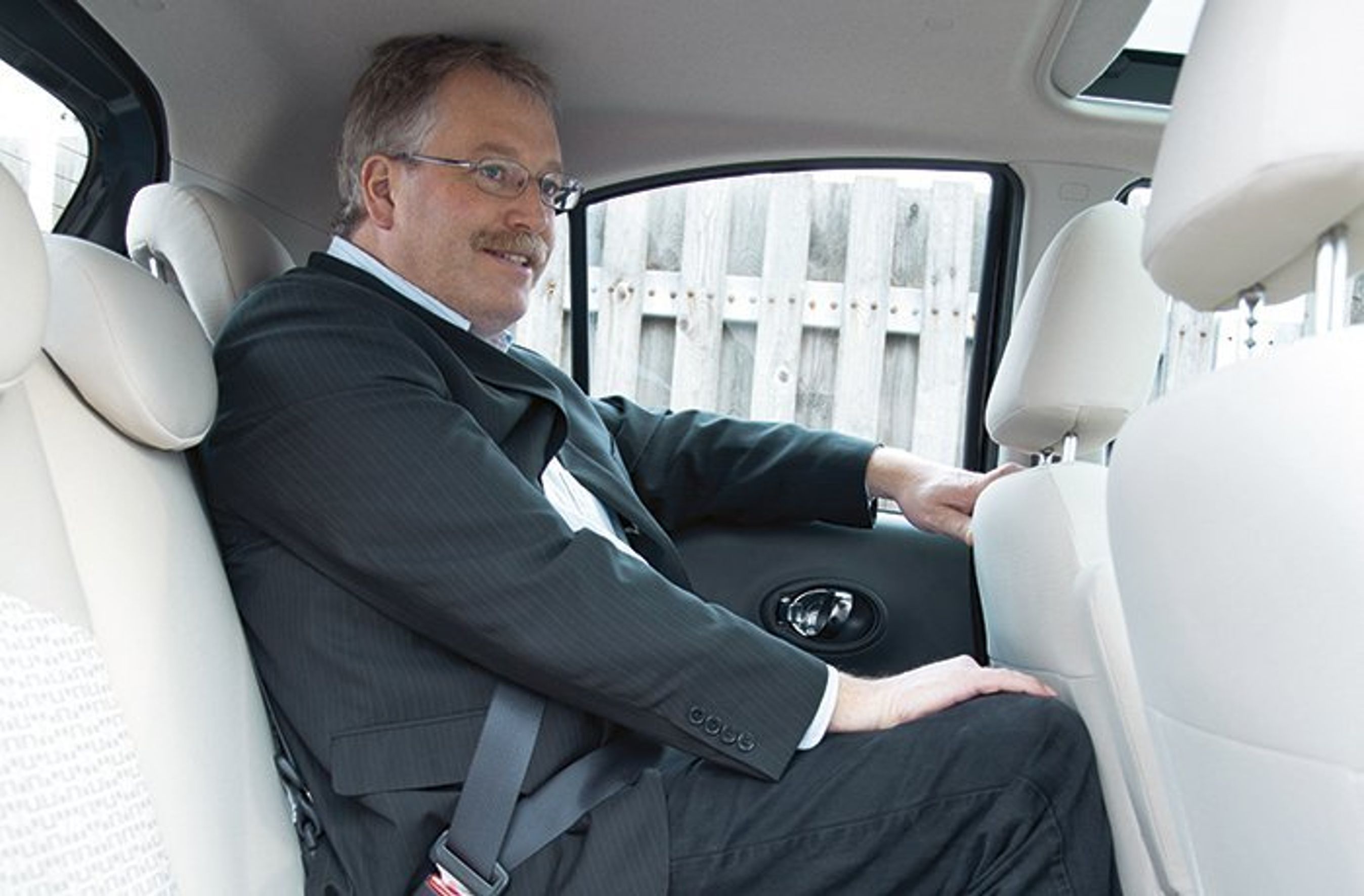 Nissan Micra bagsæde