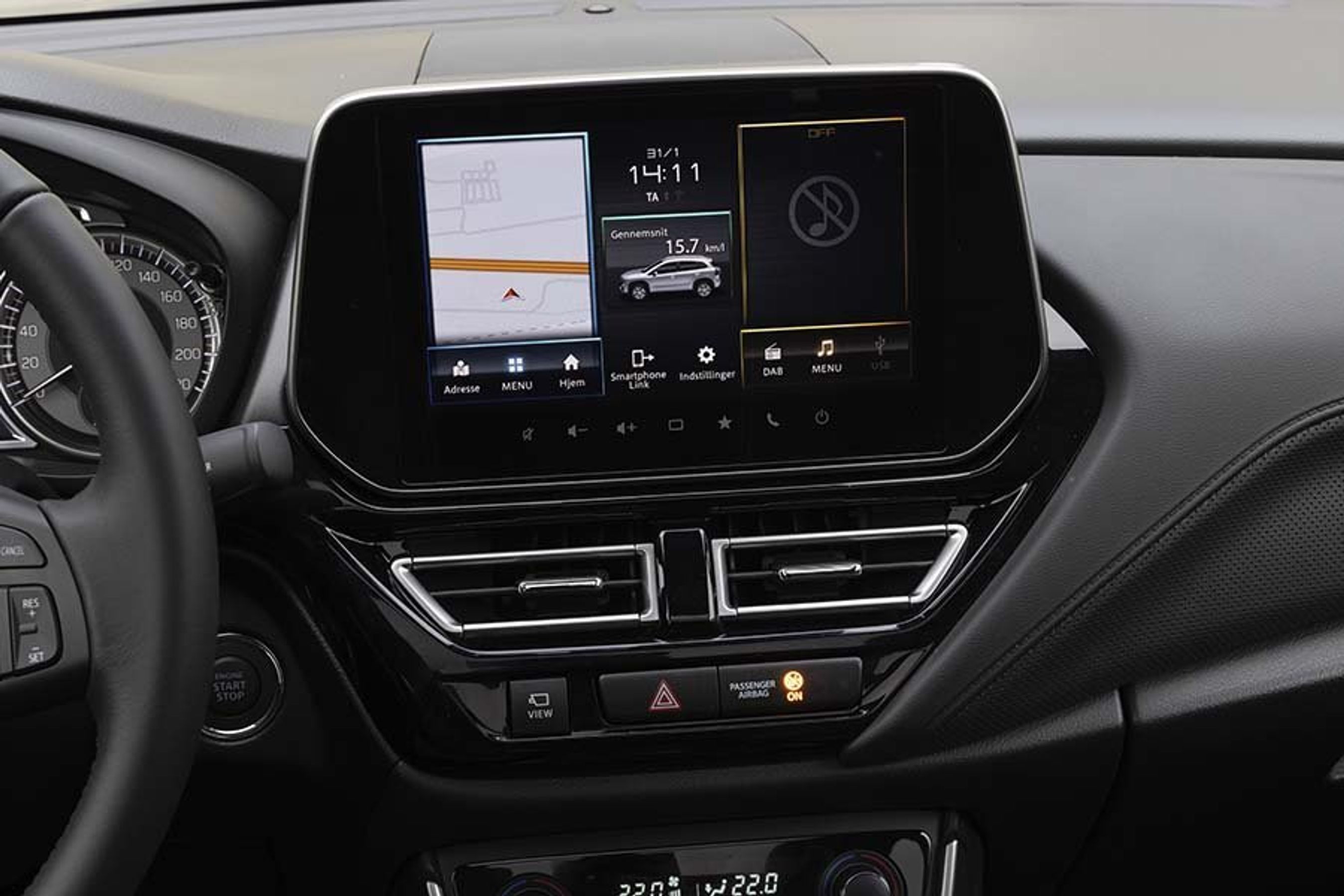 Den store 9-tommerskærm er let at betjene.