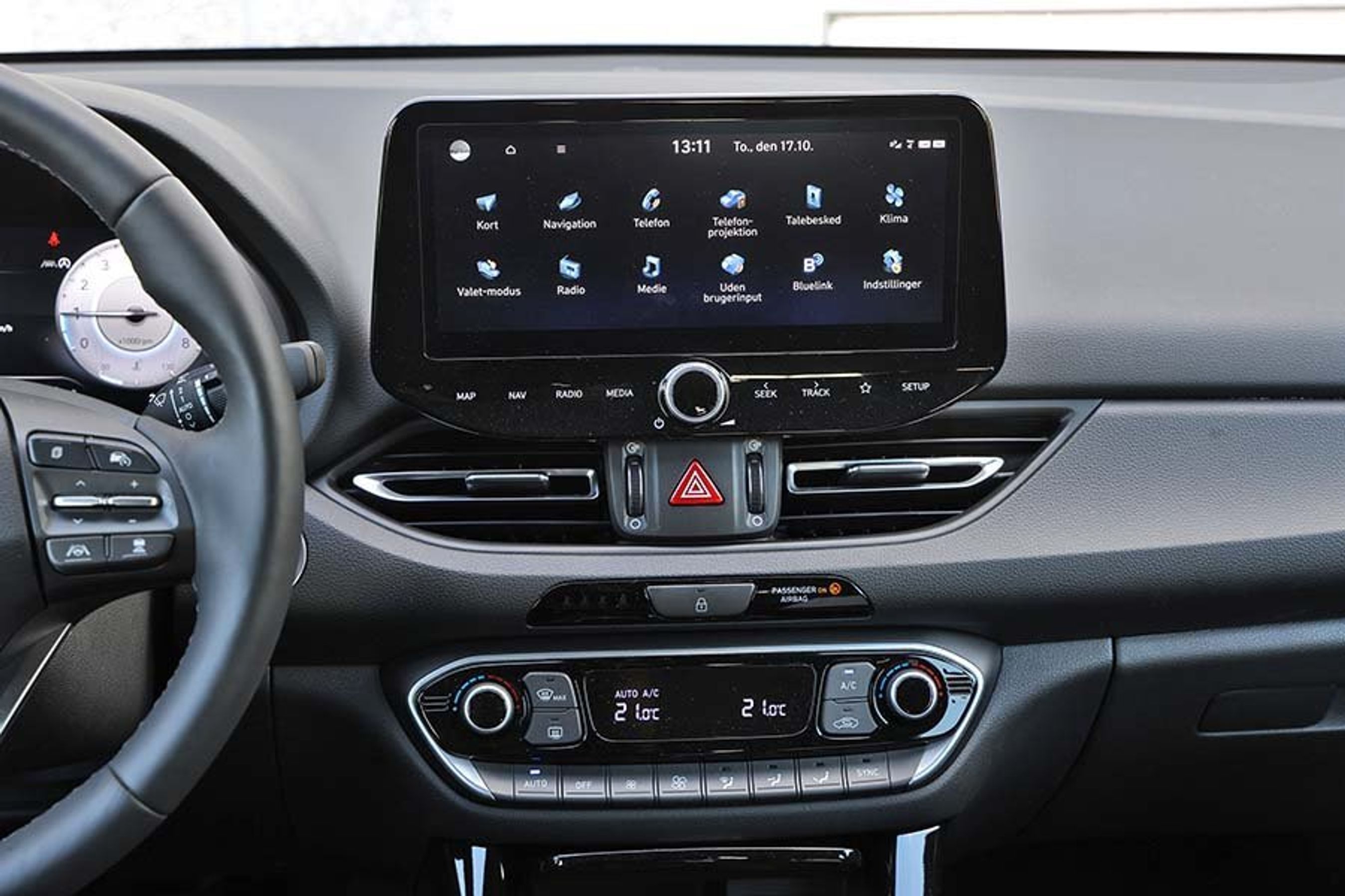 Stor skærm i kabinen i en Hyundai i30