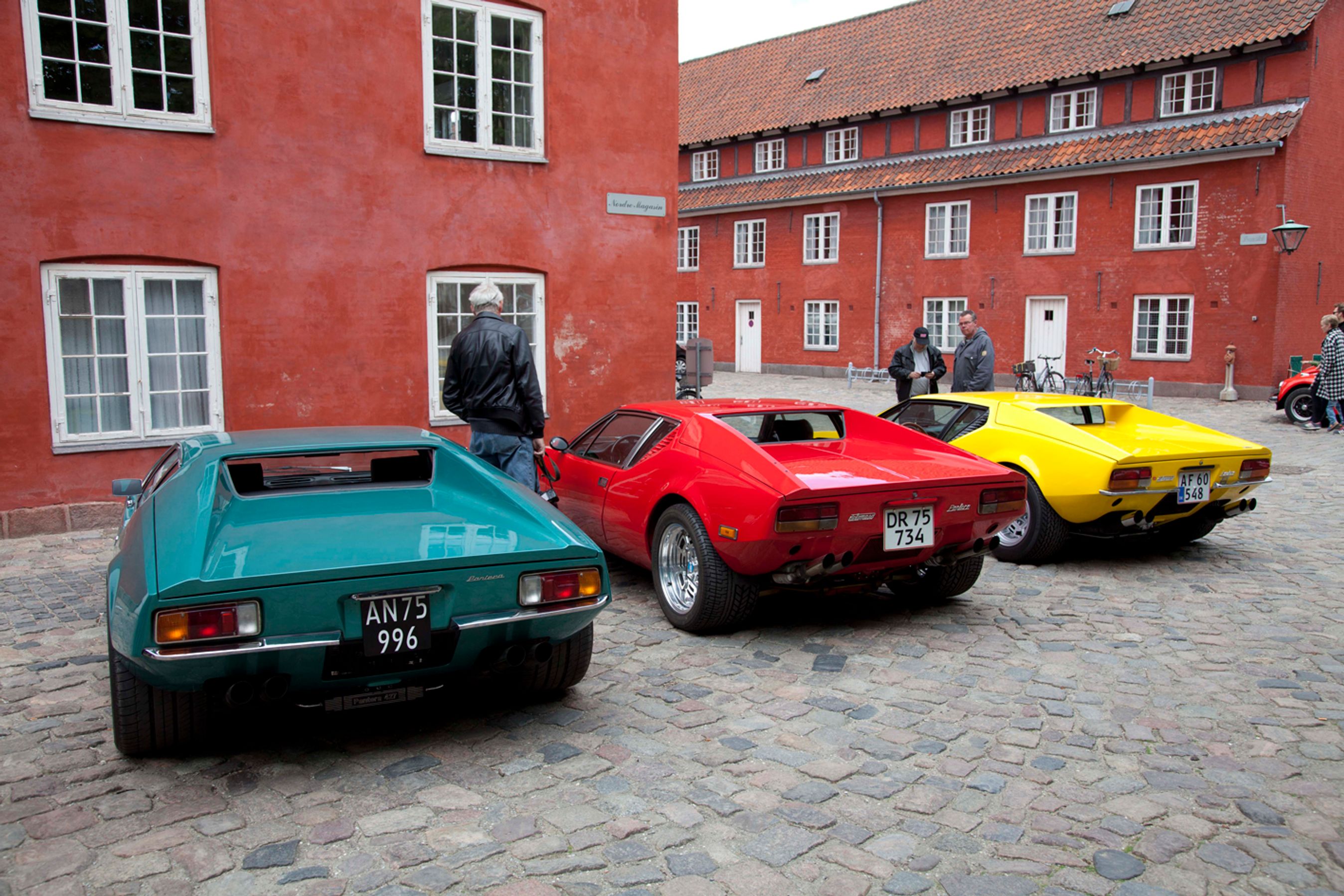 Adskillige importerede veteranbiler, som De Tomaso Pantera-sportsvogne, optræder ikke i Skats afgiftsdatabase, som de skal.