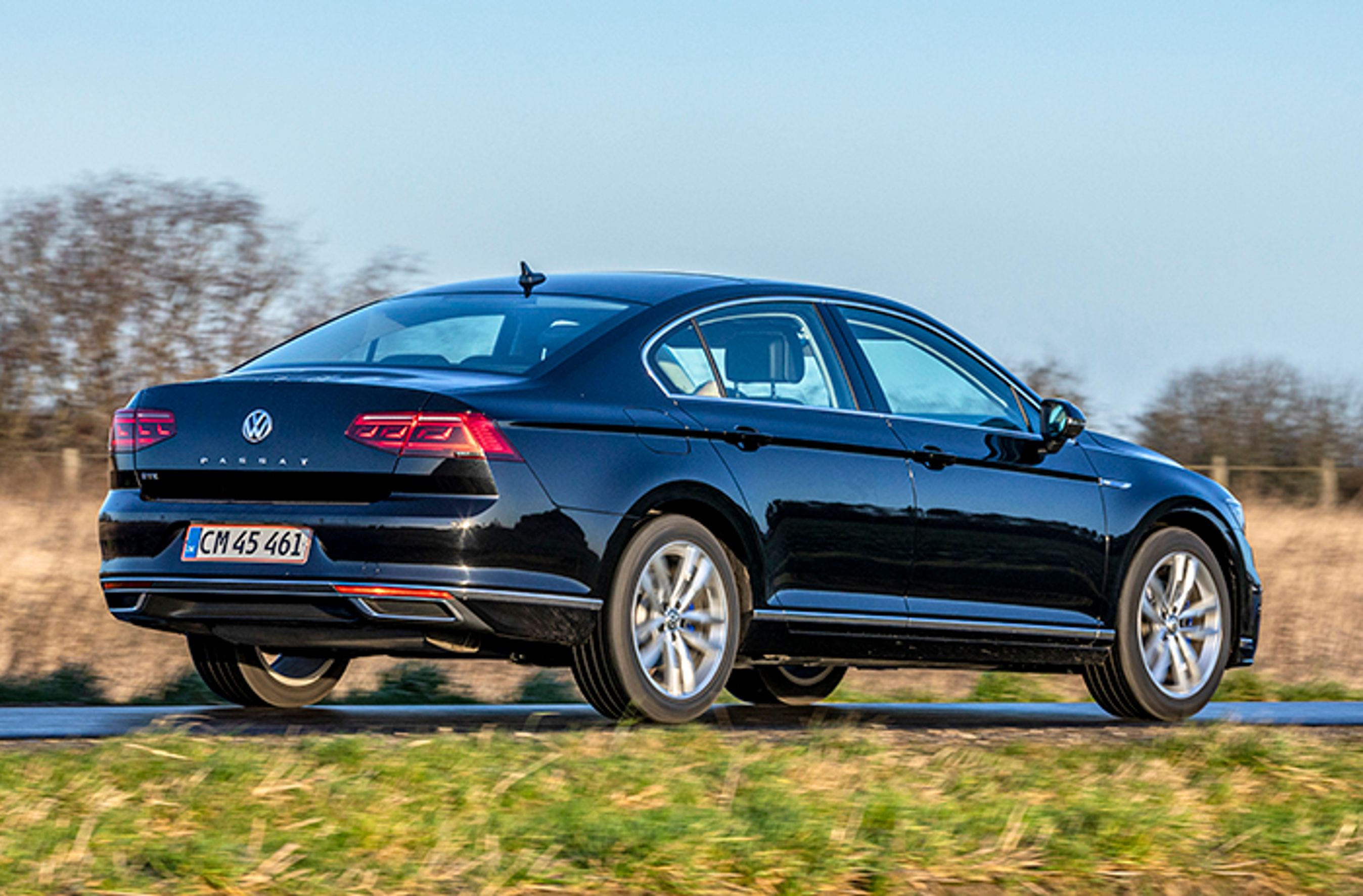 VW Passat GTE bagfra