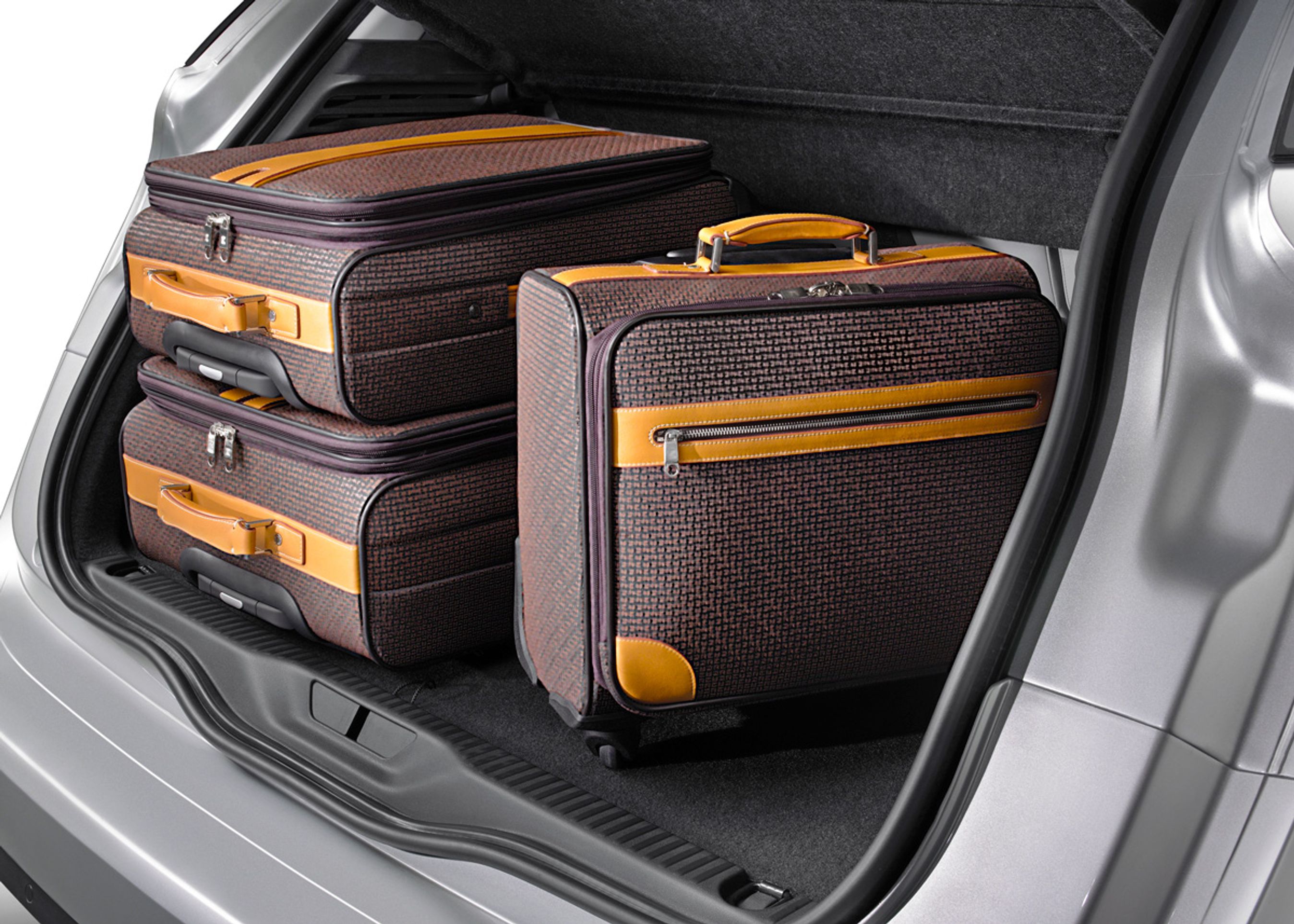 Bagagerummet er rekordstort og rummer 537 liter i den korte udgave.