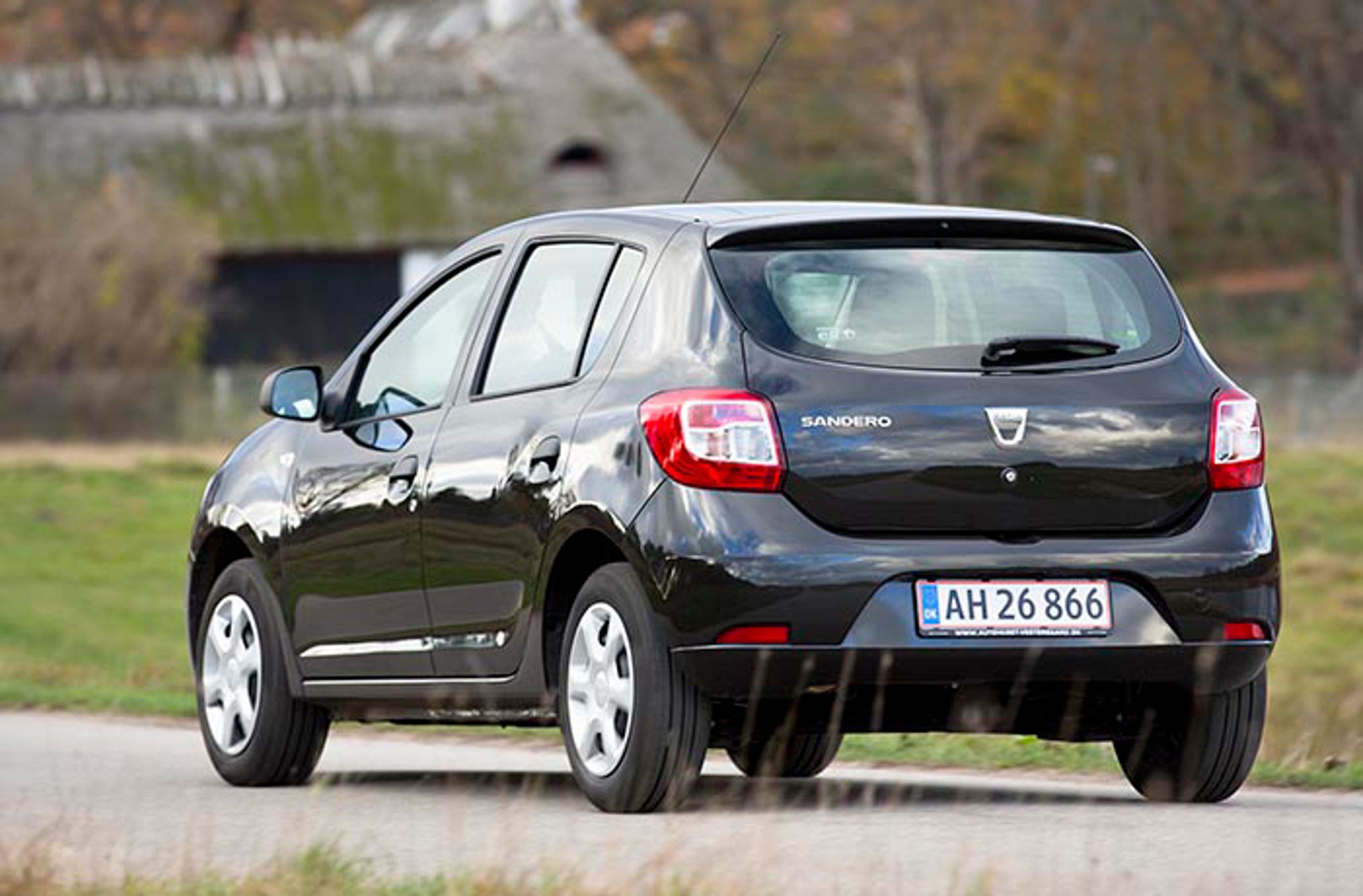 Dacia Sandero bagfra