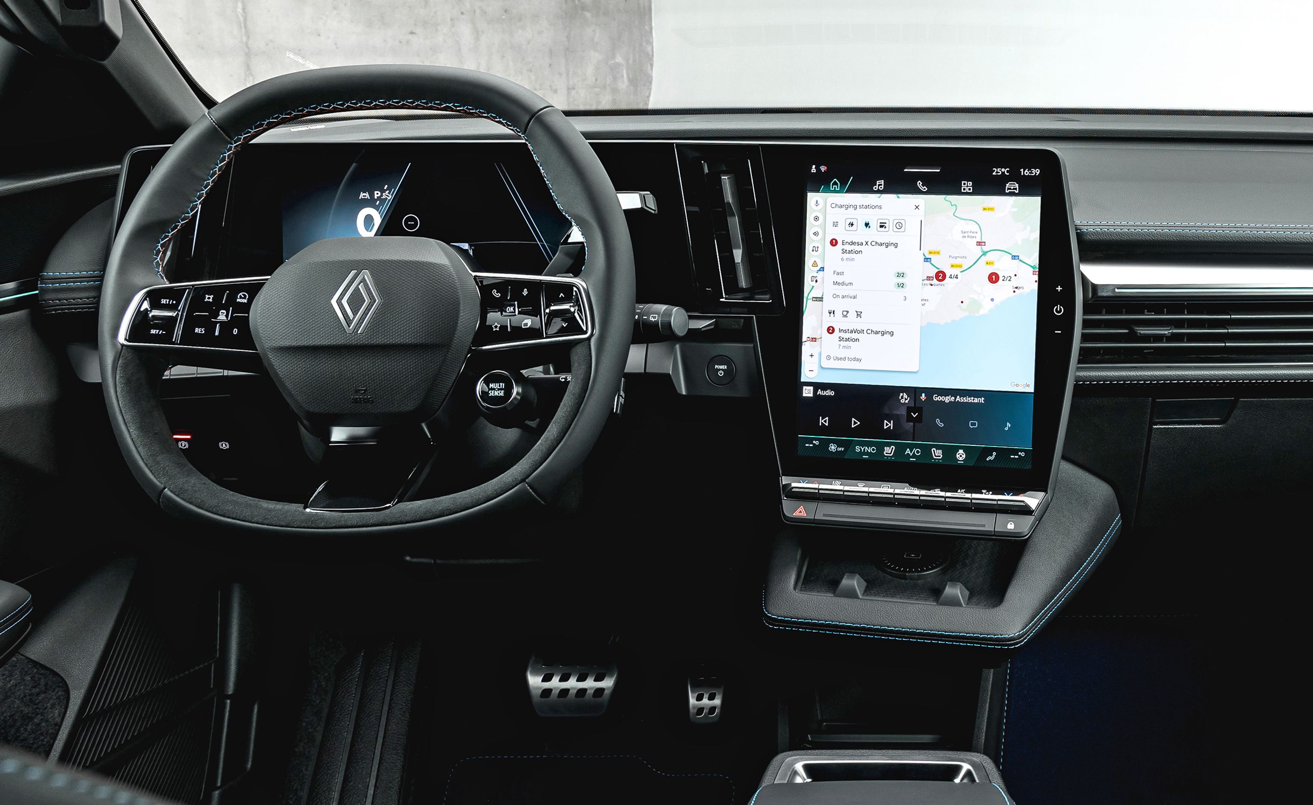Førerpladsen i Renault Megane.