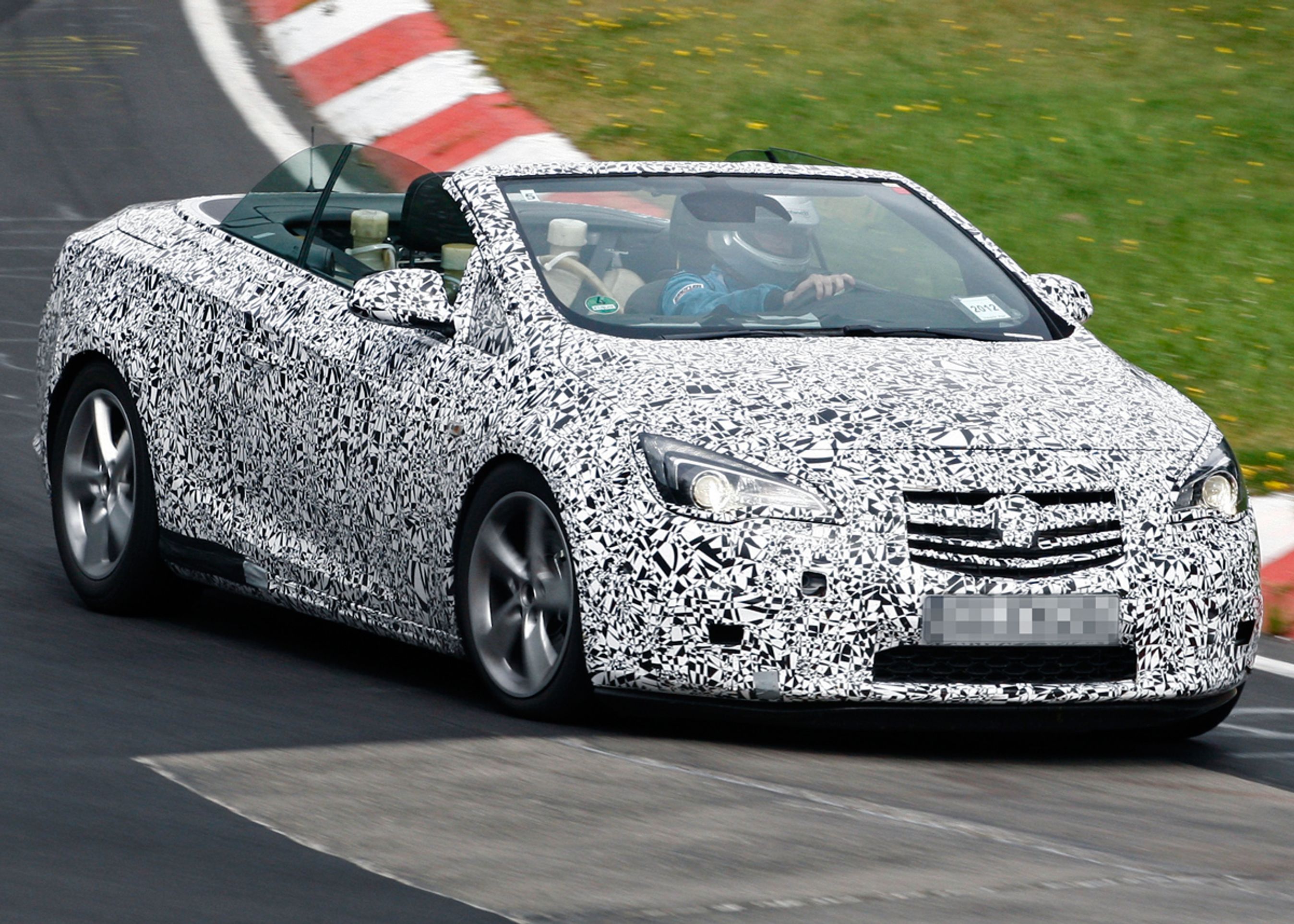 Designdetaljer afsløres ikke her, men Cascada vil forfra minde en del om Astra.   Foto: Lehmann