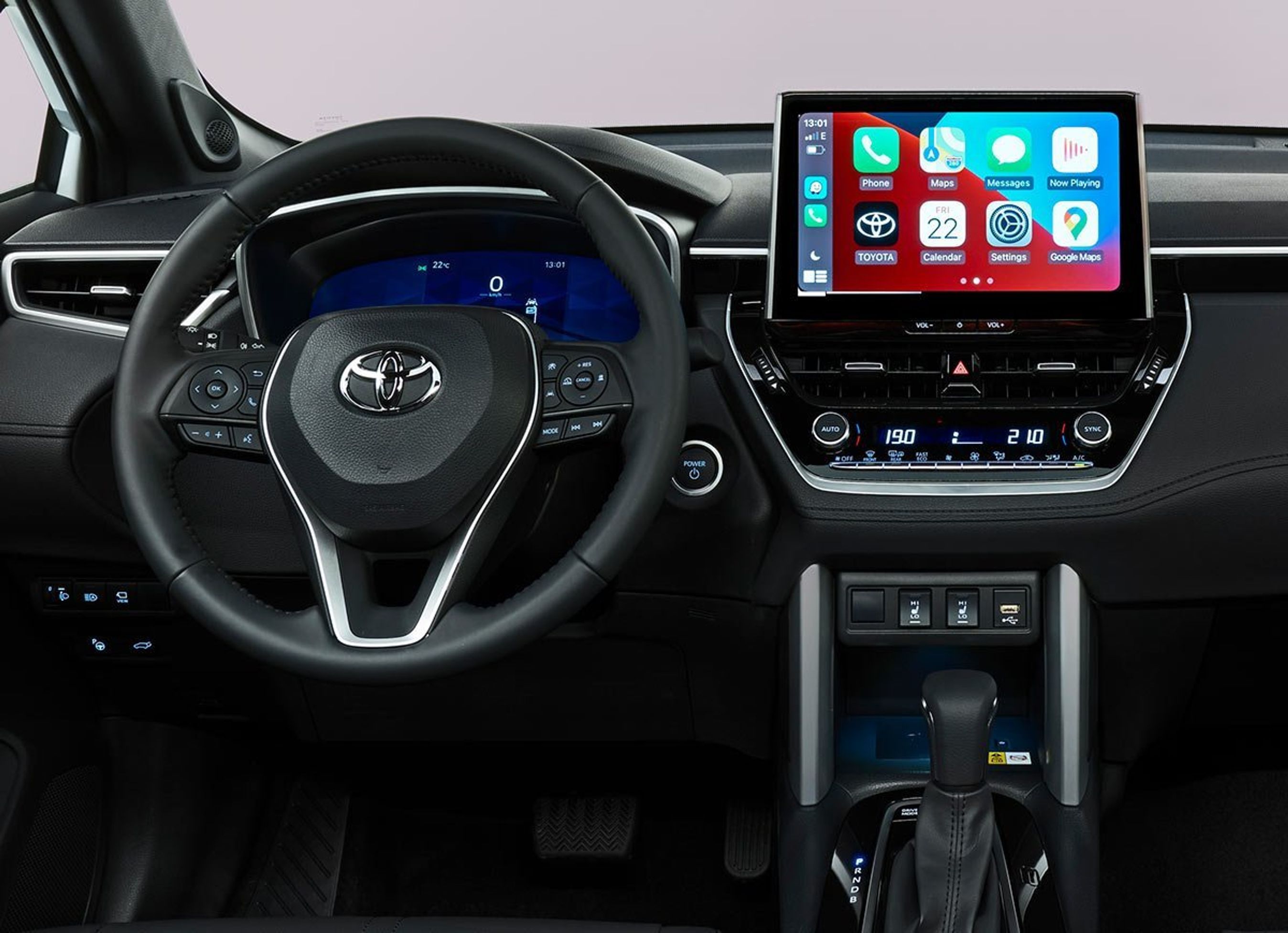 Førerpladsen minder om den i de øvrige Corolla'er, men der er også flere forskelle.