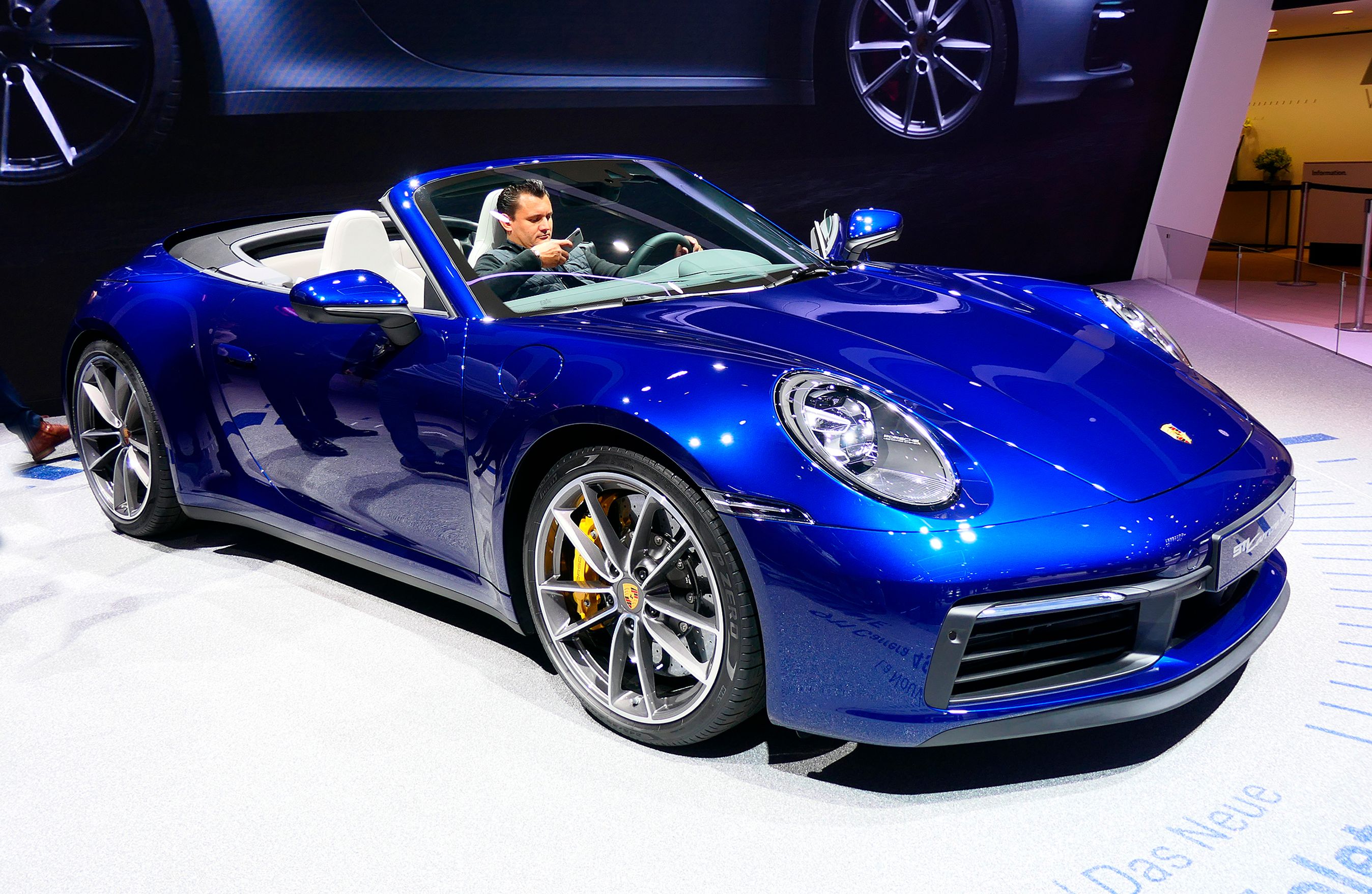 Porsche 911 Carrera 4S Cabriolet