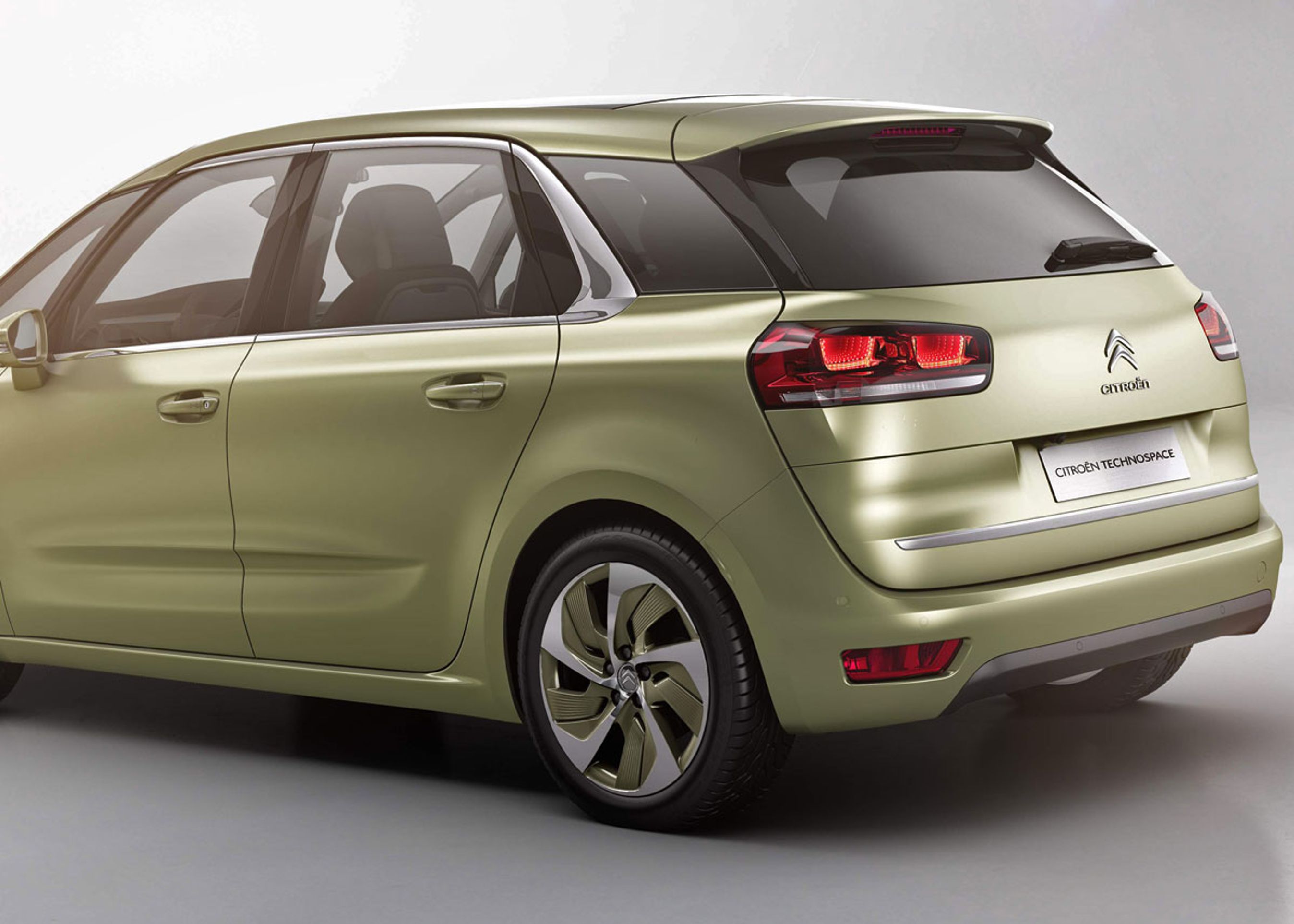 Konceptbilen har teknologiske baglygter i 3D-stil.