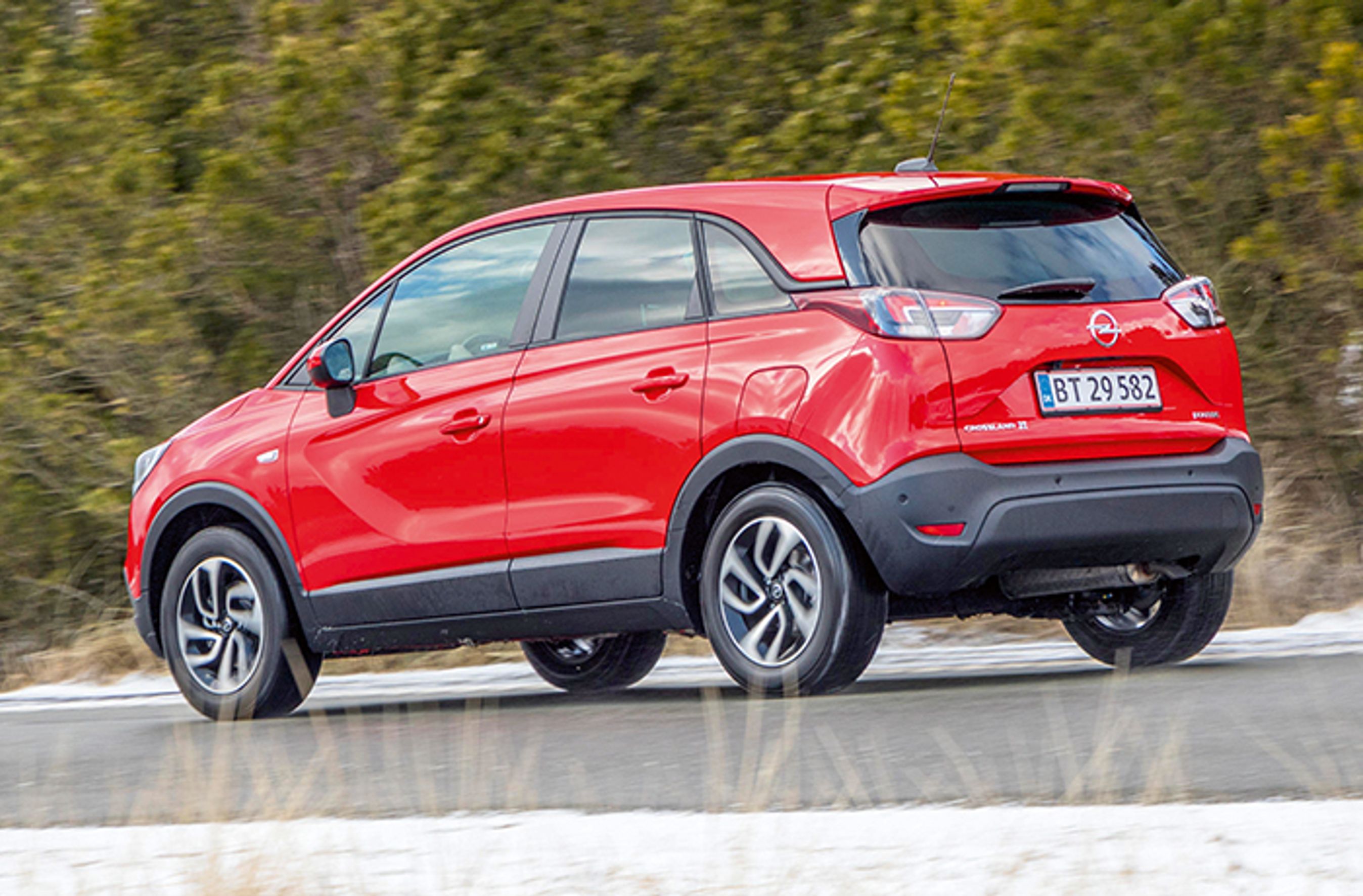 Opel Crossland X set bagfra