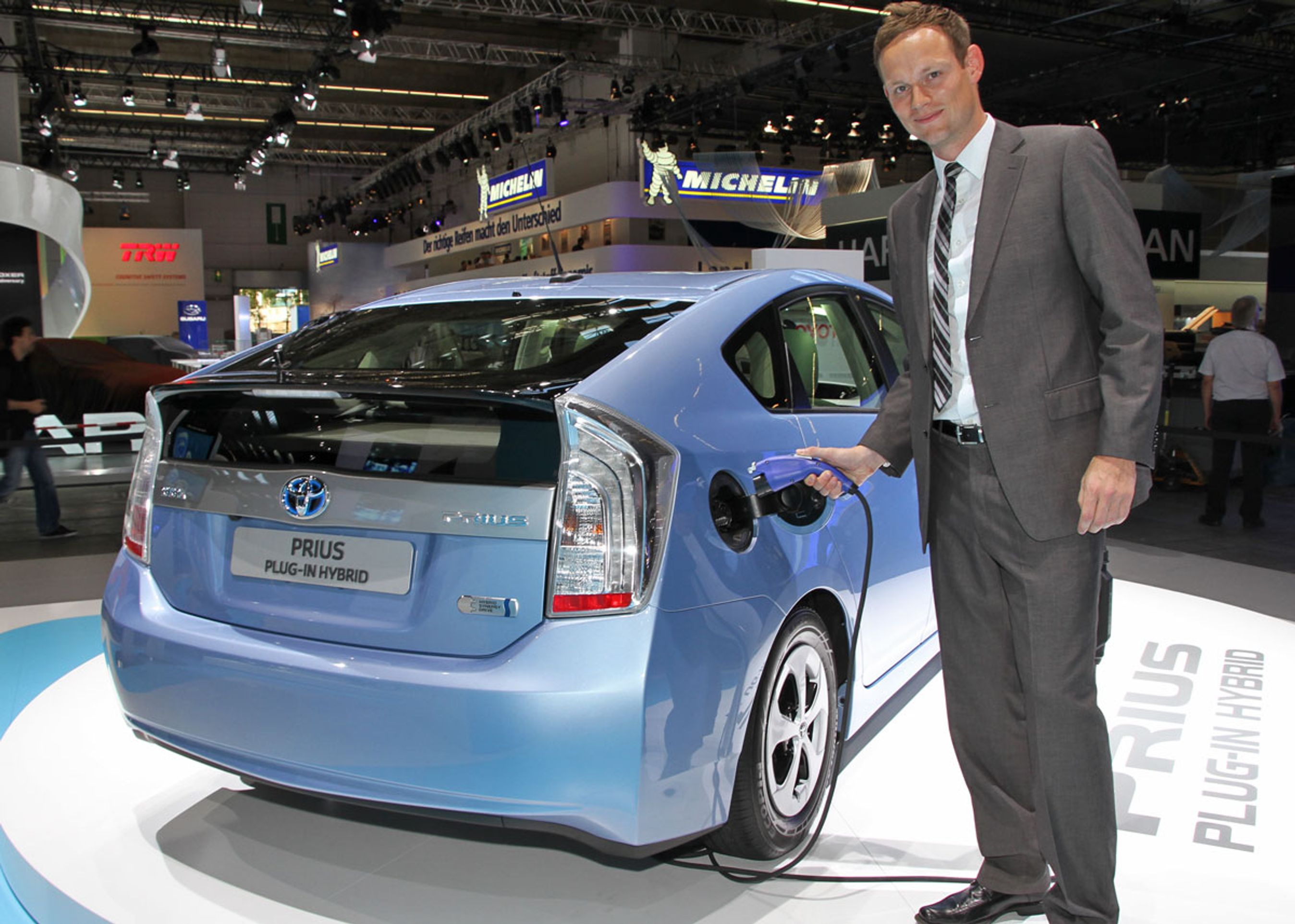 Toyota Danmarks pressechef Anders Tystrup håber, at Prius Plug-In kan købes i Danmark til sommer, men afgiftssystemet gør den særdeles dyr.