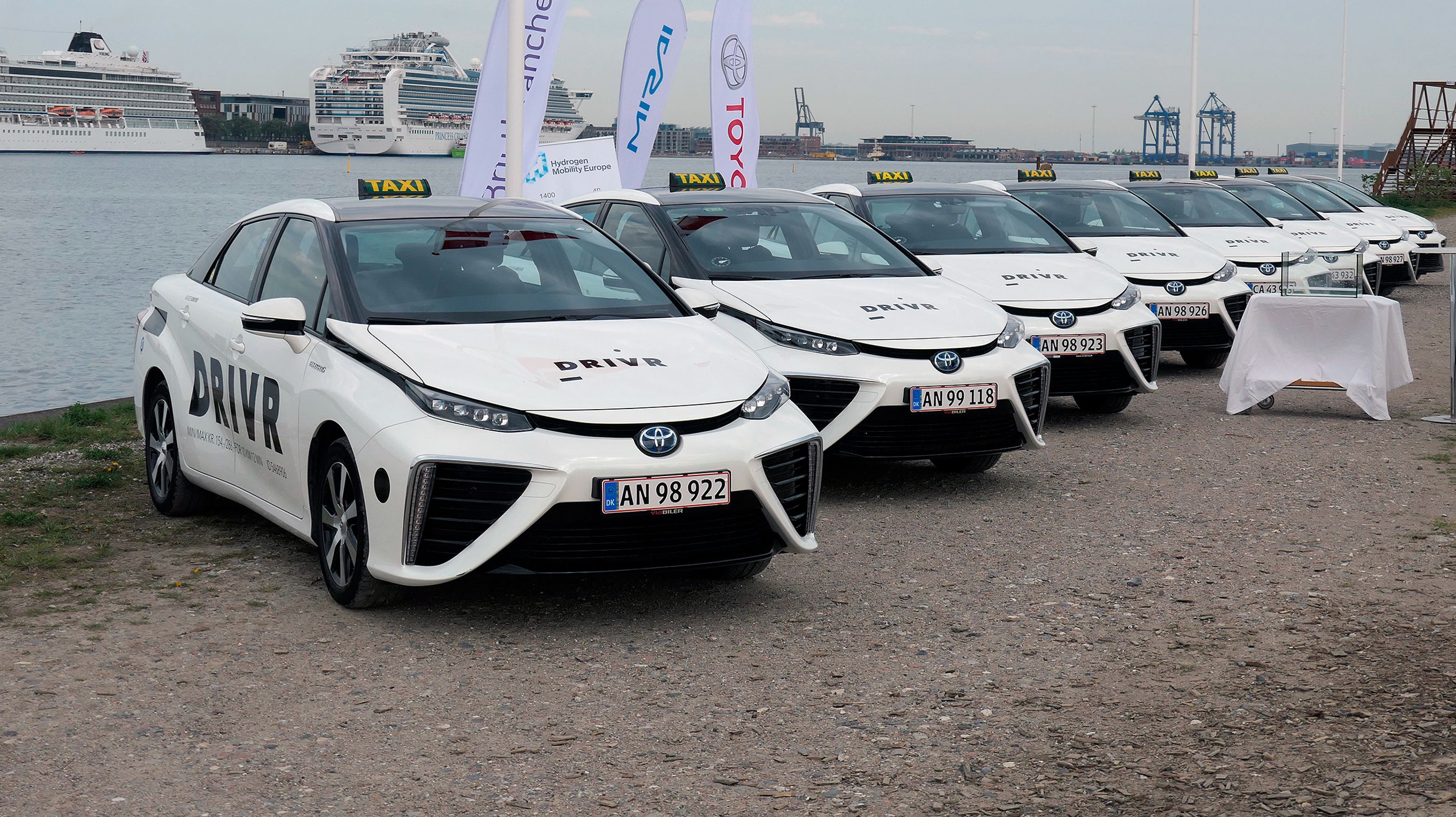 Otte brintdrevne taxier kører nu i Storkøbenhavn.