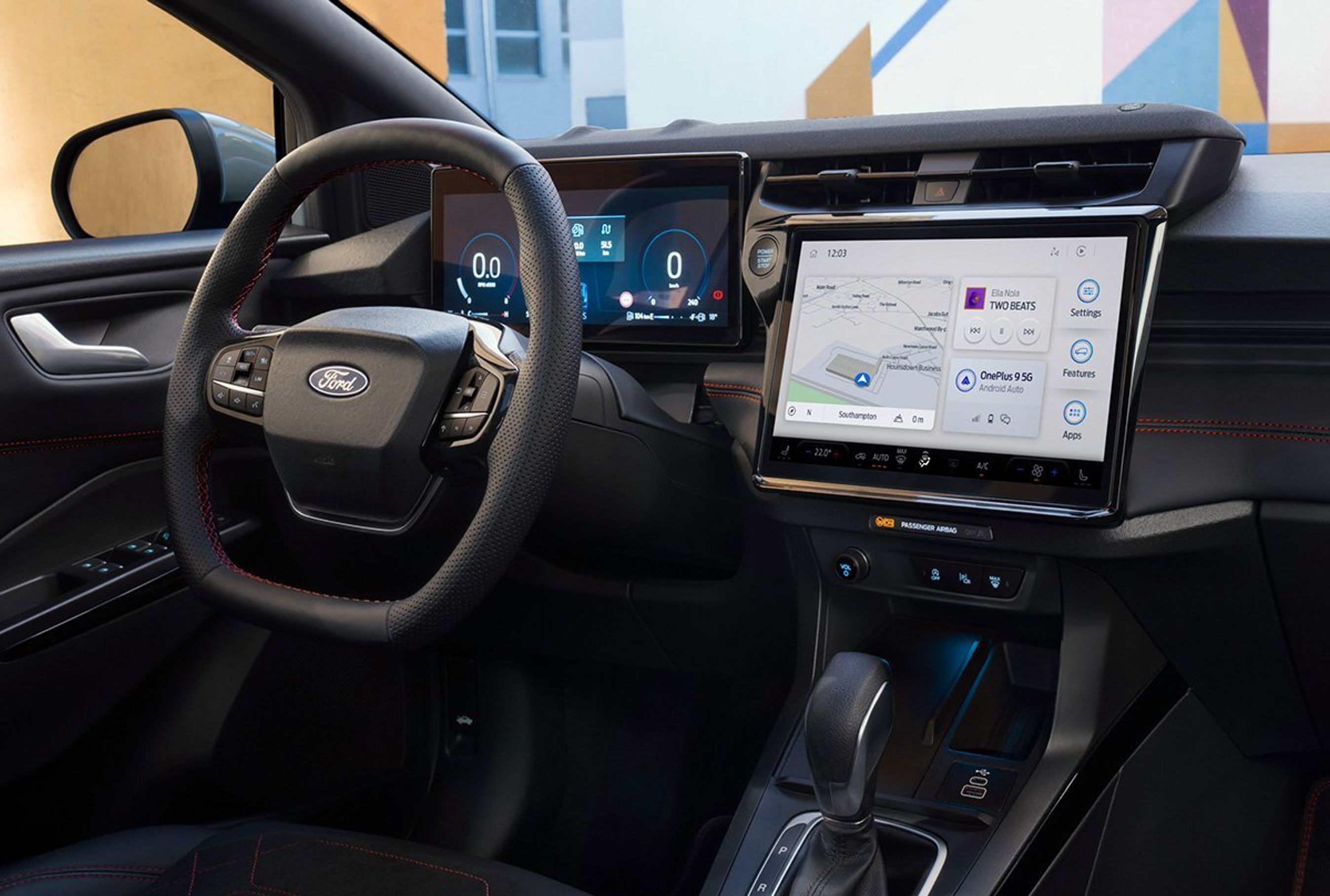 De to store skærme i Ford Puma