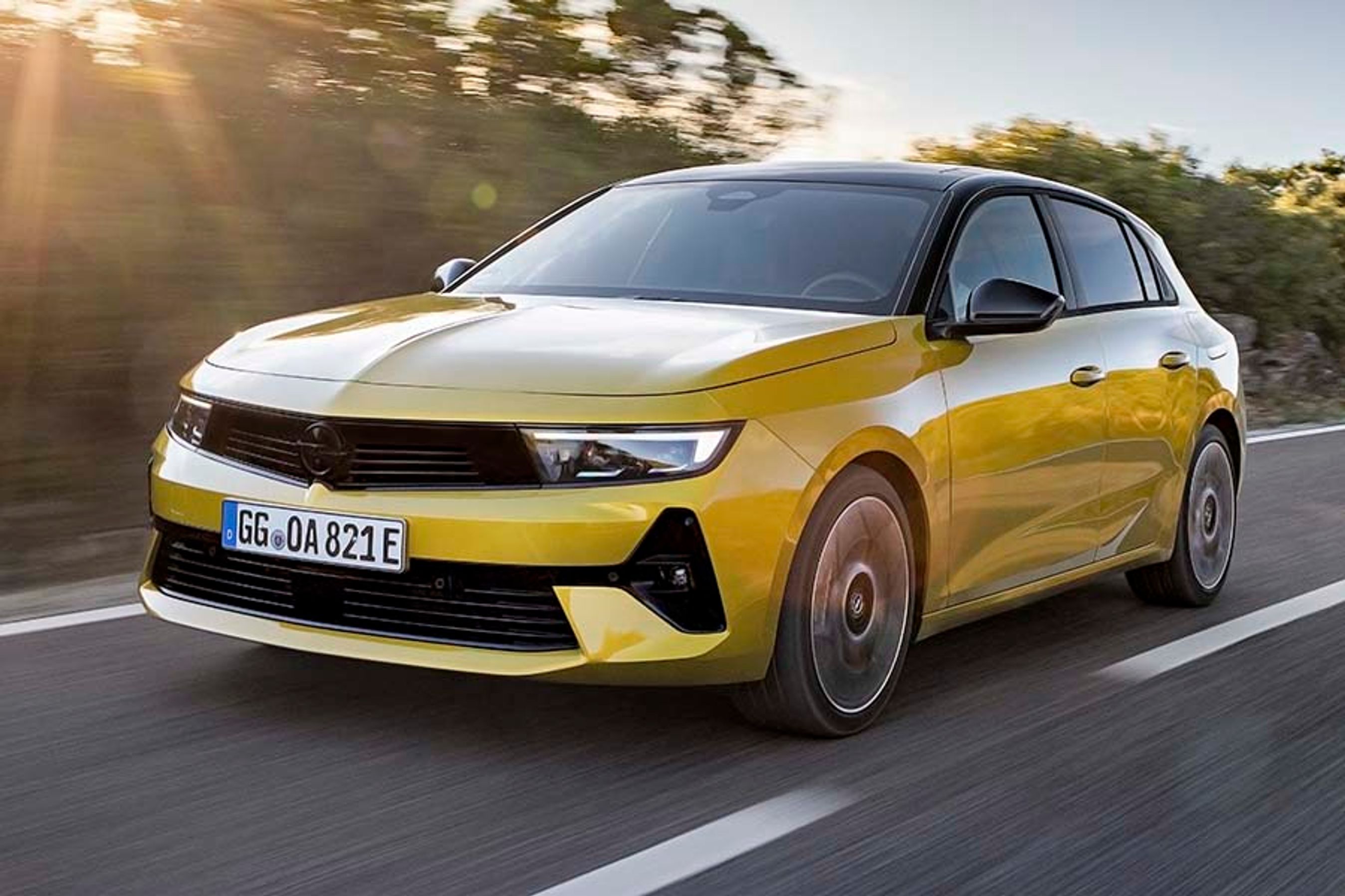 Opel Astra er klar i sin 12. generation og kommer denne gang med plugin-hybrid-teknik som en af valgmulighederne.