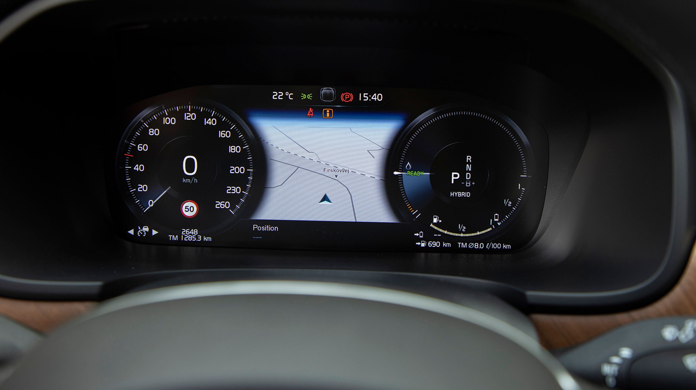 Med digitale instrumenter kan du selv bestemme, hvordan dine instrumenter skal se ud. Dog savner vi flere muligheder for personalisering i forhold til eksempelvis Mercedes-Benz.