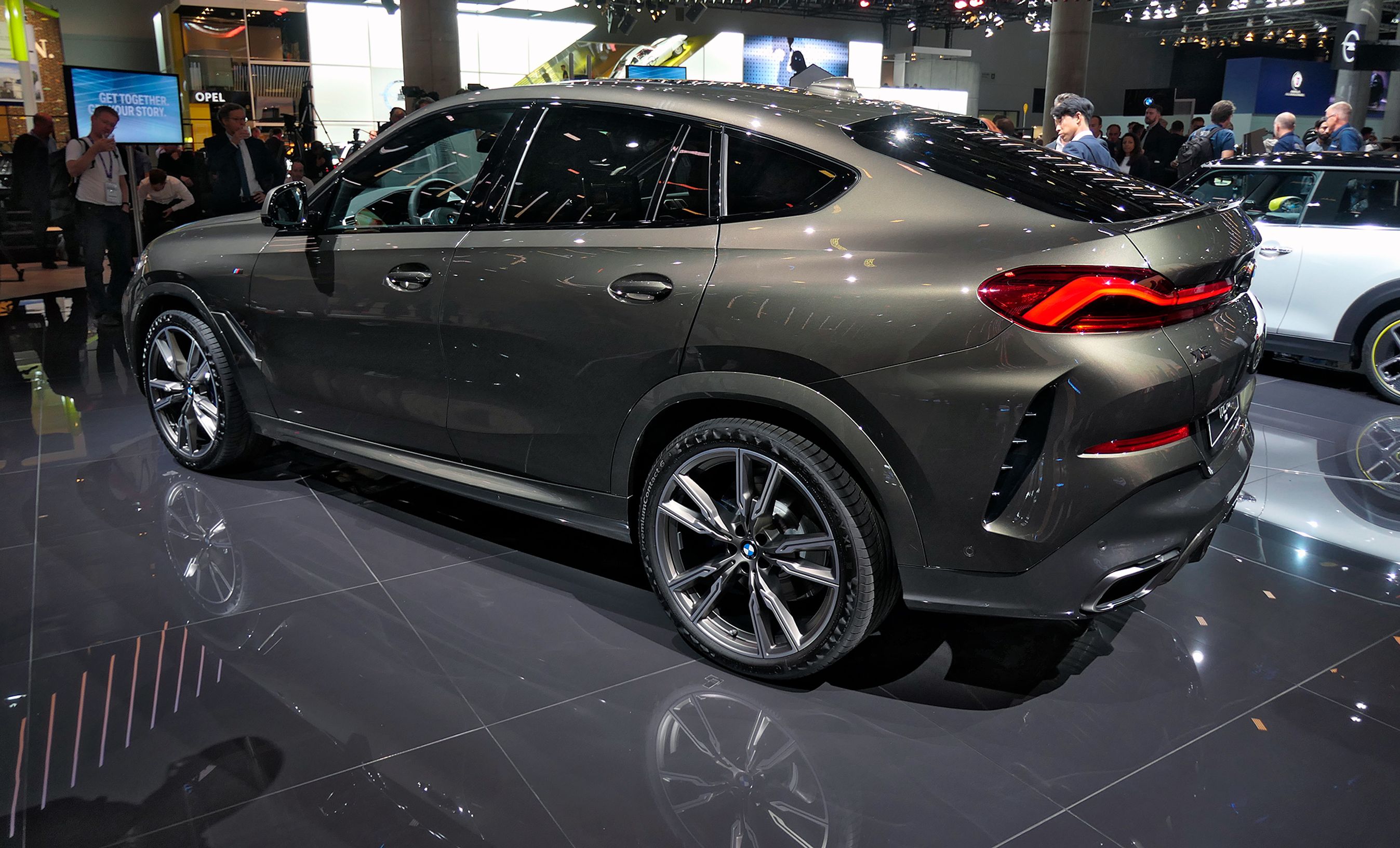 BMW X6 i tredje generation.