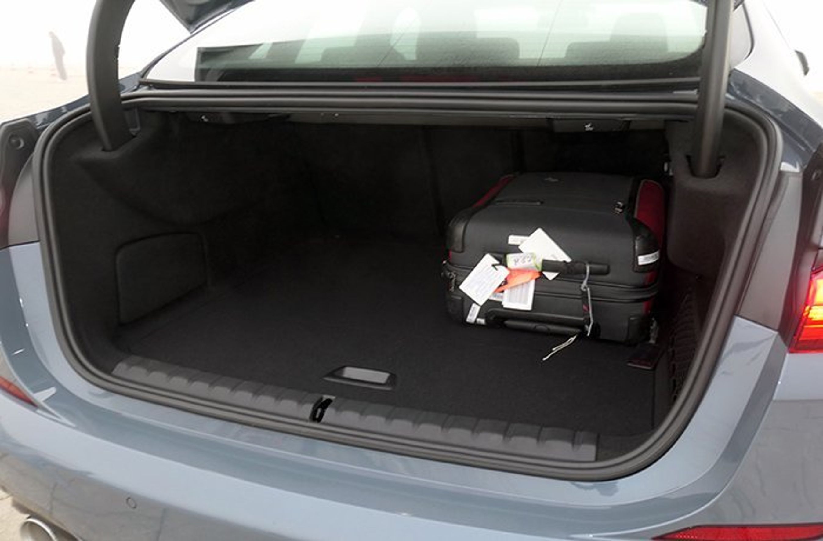 BMW 2 Coupé bagagerum