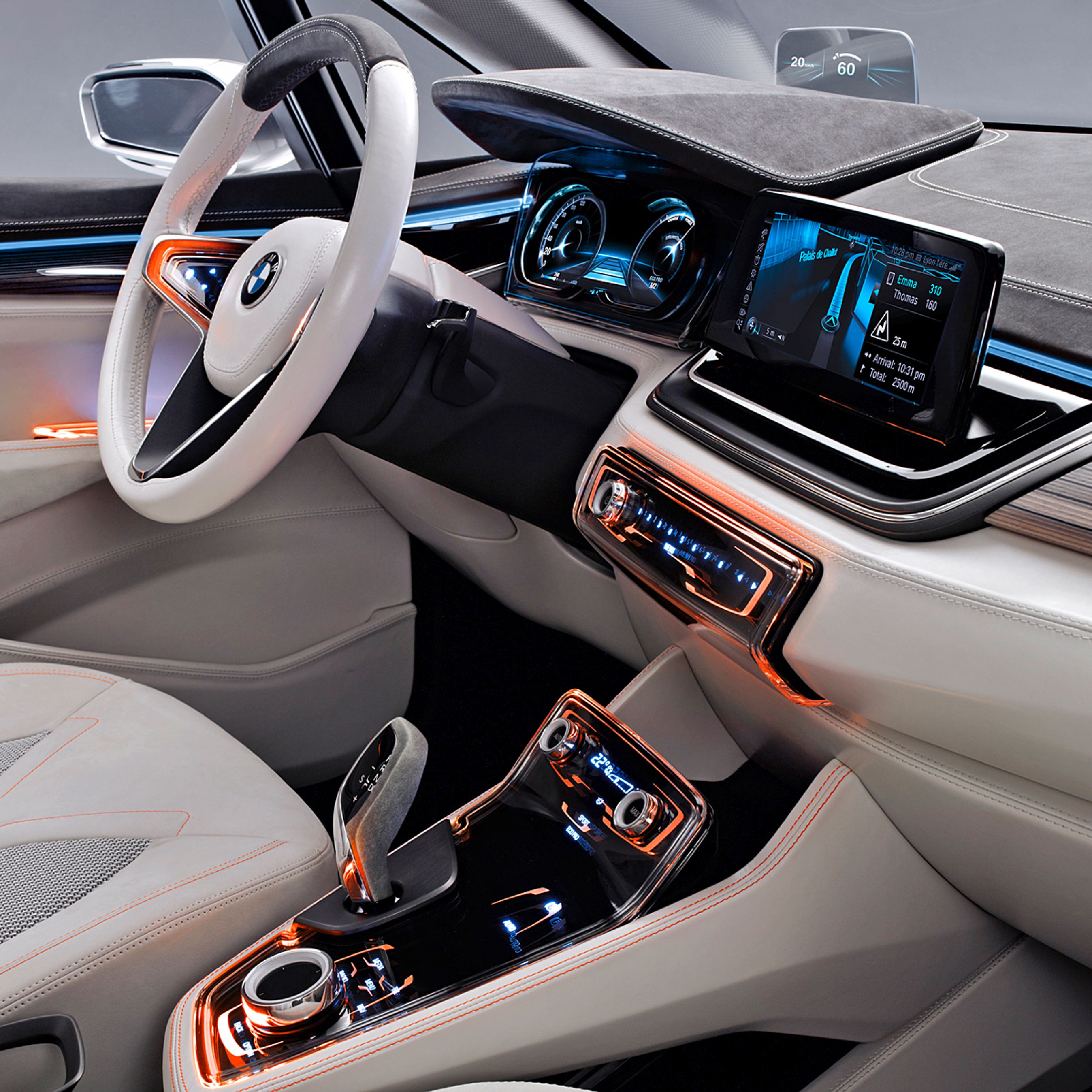 Konceptbilen har både en tynd, elegant skærm øverst på midterkonsollen og en ny type headup-display ved forruden.