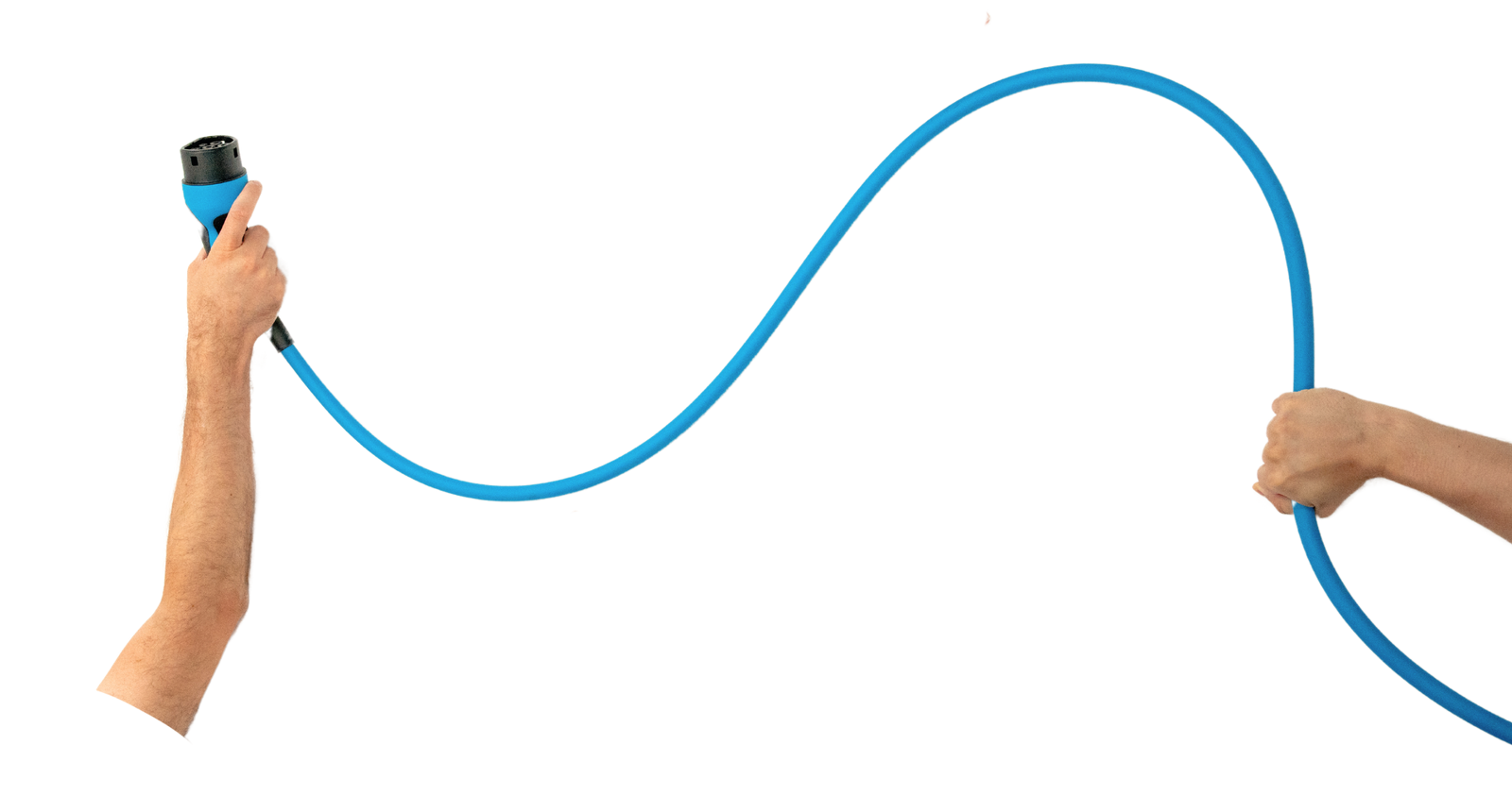 Hånd holder opladerledning