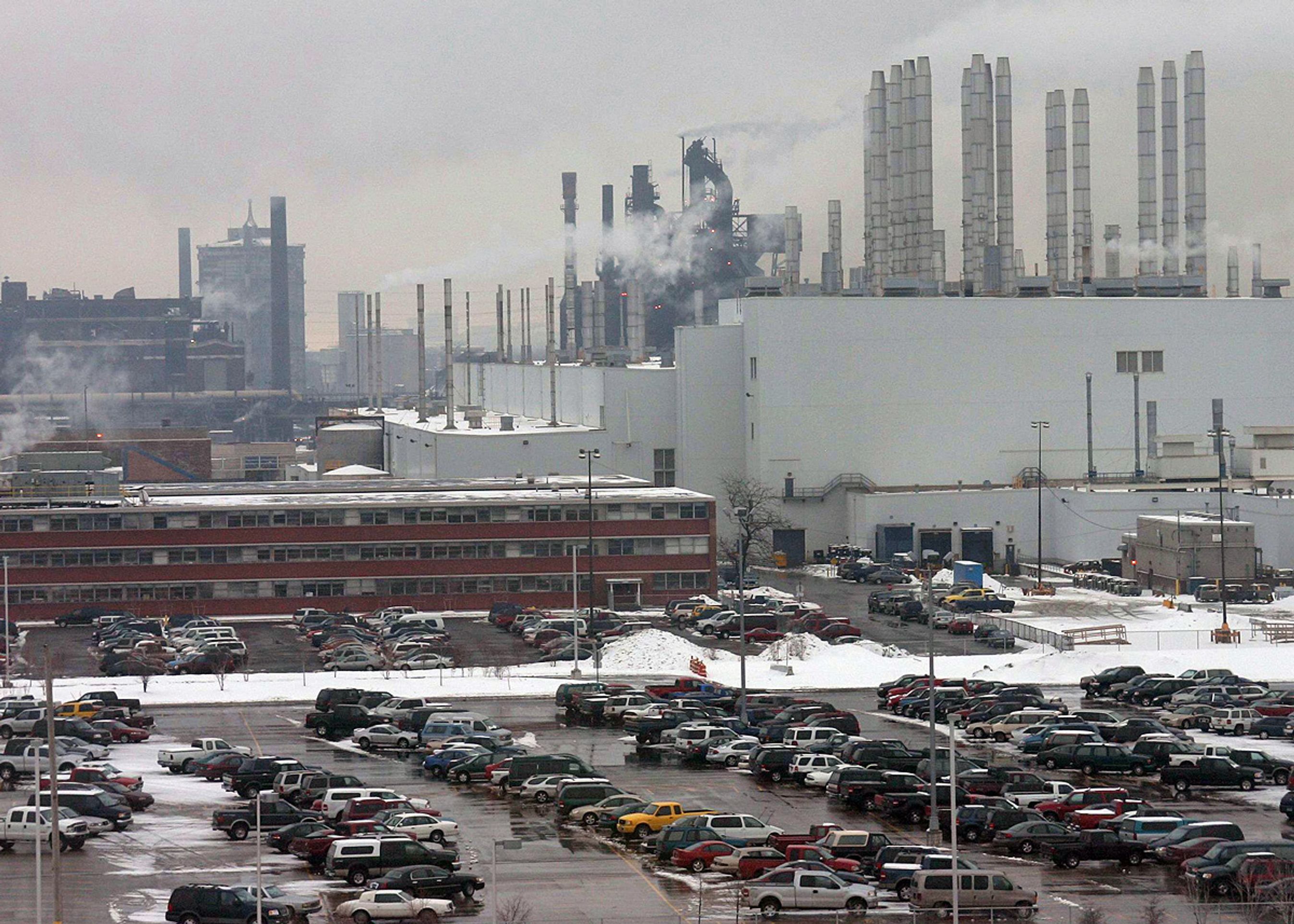 Bilfabrikkerne er Detroits livsnerve, men mange er blevet lukket eller formindsket.