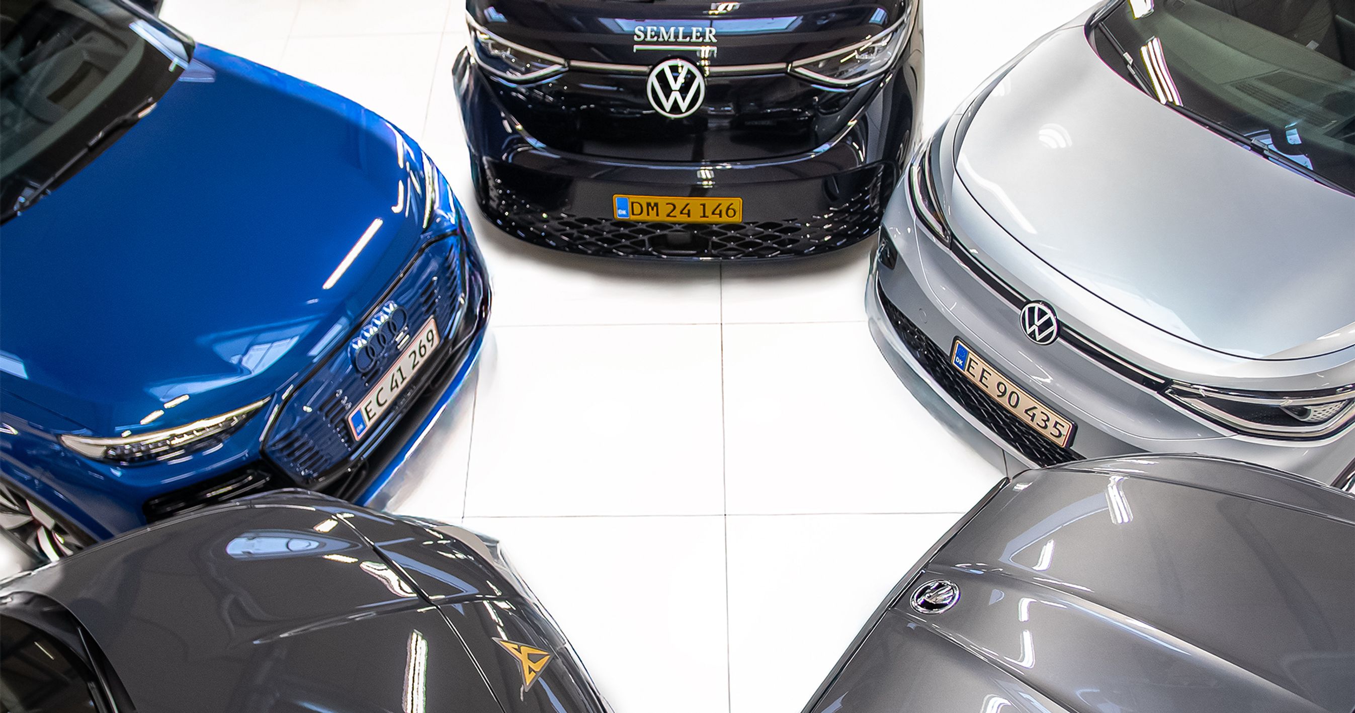 Fronten på fem elbiler