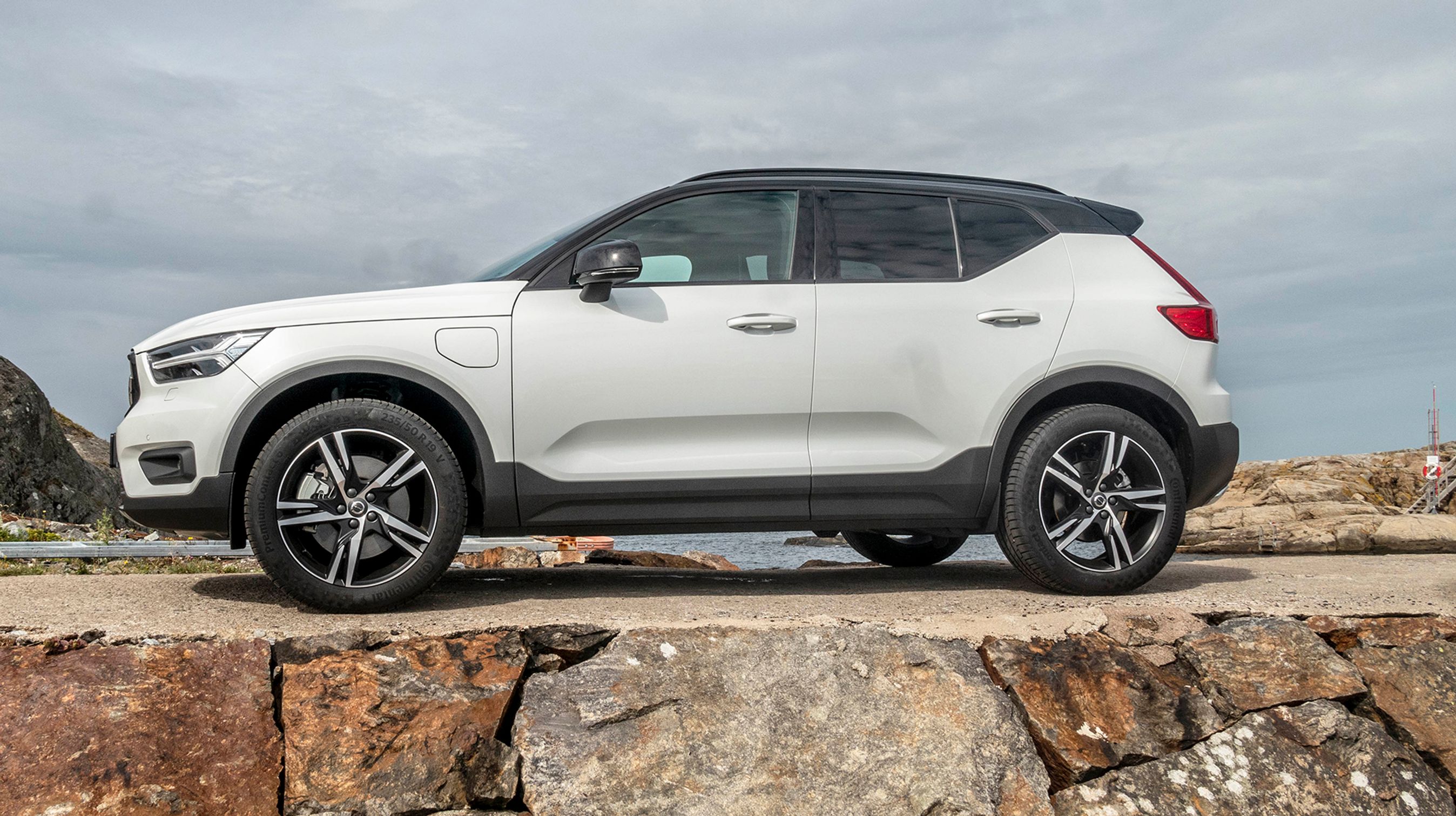 T5 Twin Engine er ny topudgave i XC40-familien. Den hurtige model vejer ca. 200 kg mere end de øvrige versioner. XC40 i dem elektrificerede udgave må trække 1.800 kg.