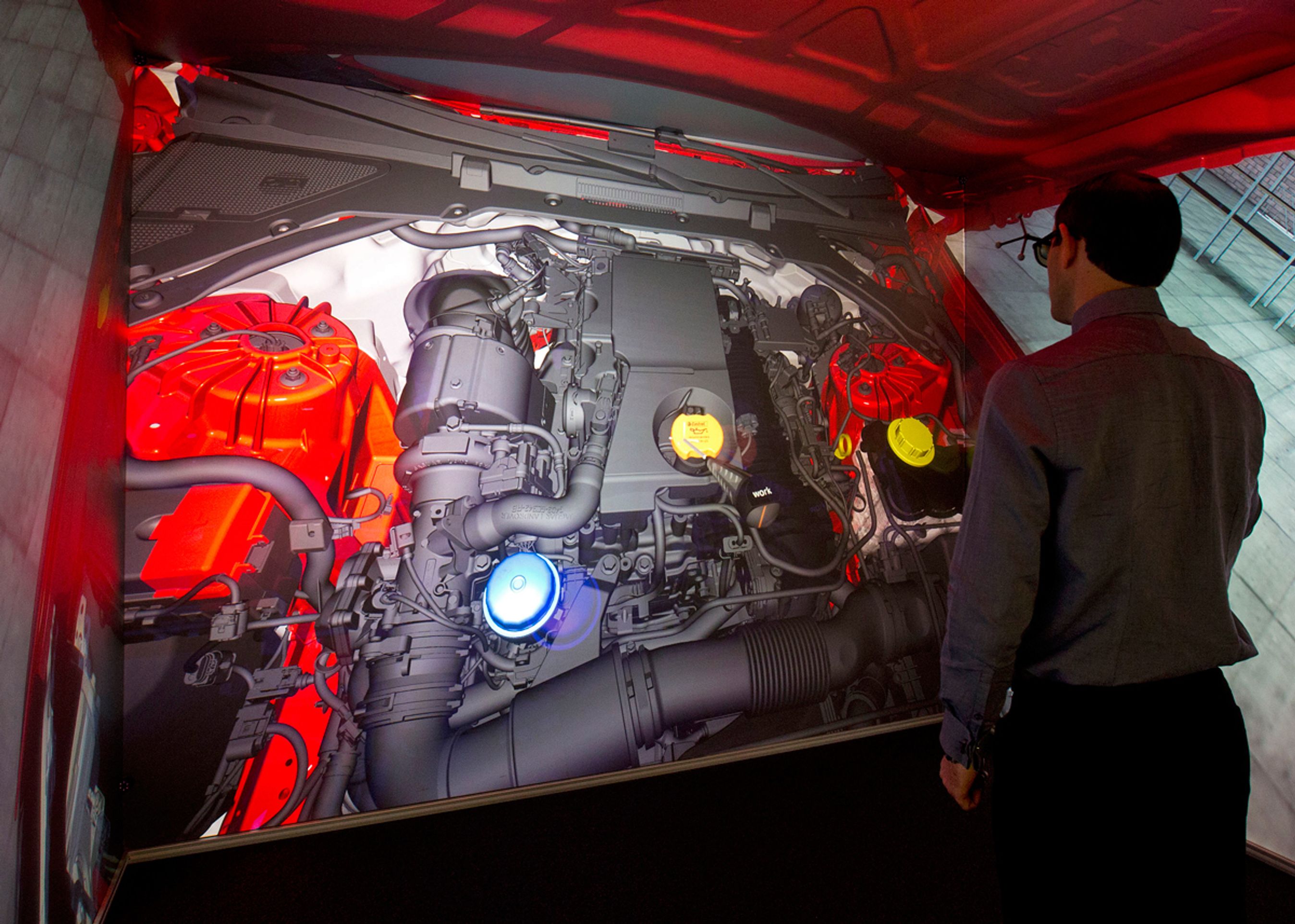 Jaguar  Land Rover har udført en stor del af udviklingen i computere, så det bl.a. har været muligt at skabe en nøjagtig, tredimensional model længe inden motoren eller bilerne fandtes fysisk. Ved hjælp af særligt værktøj og avancerede 3D-briller, kan teknikerne bl.a. teste, om det er nemt nok at udskifte en turbolader eller et oliefilter. 