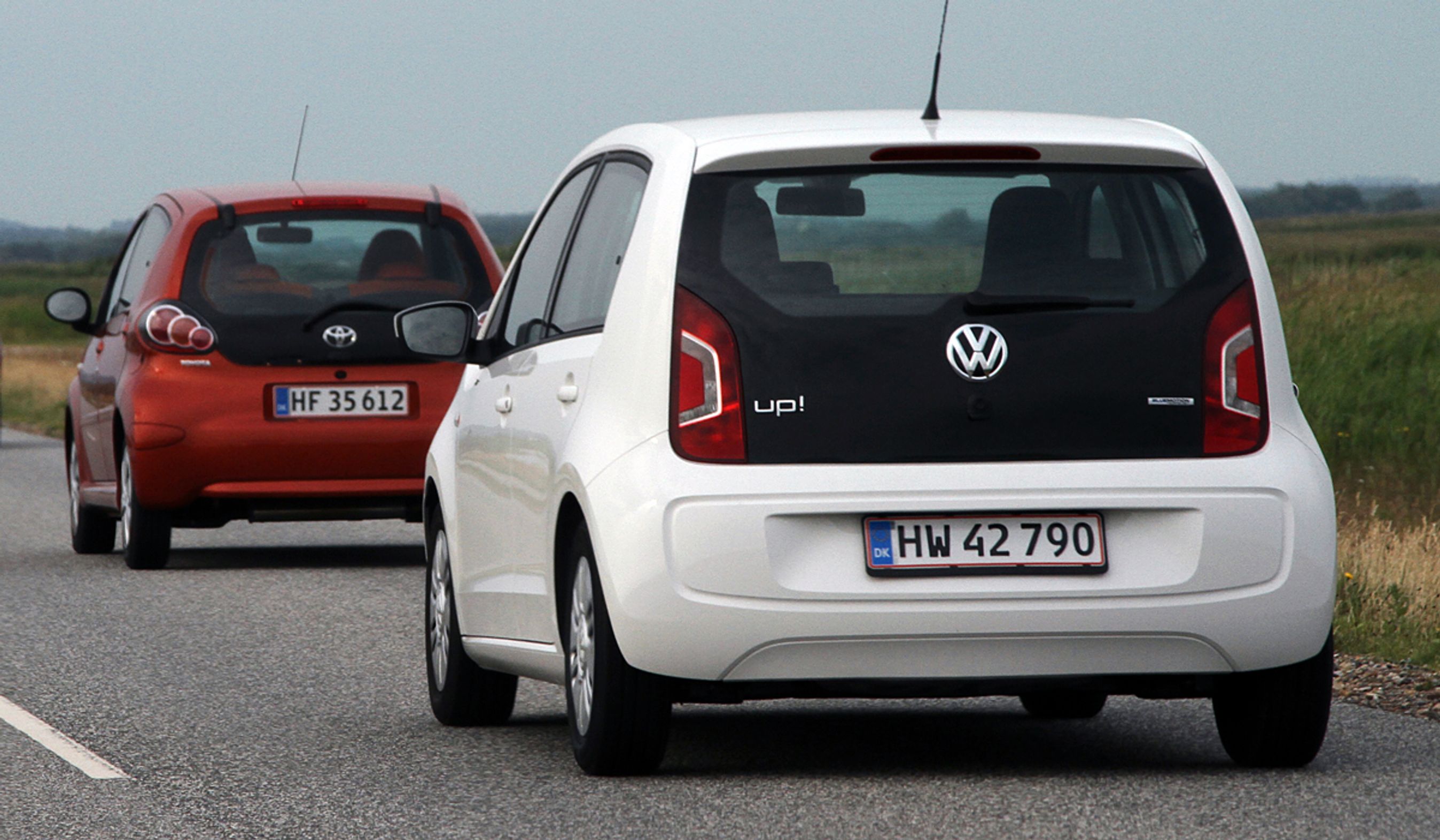 De små billigbiler hitter hos danskerne. Både førstegangskøbere og ældre bilejere peger på at ville købe en lille bil.