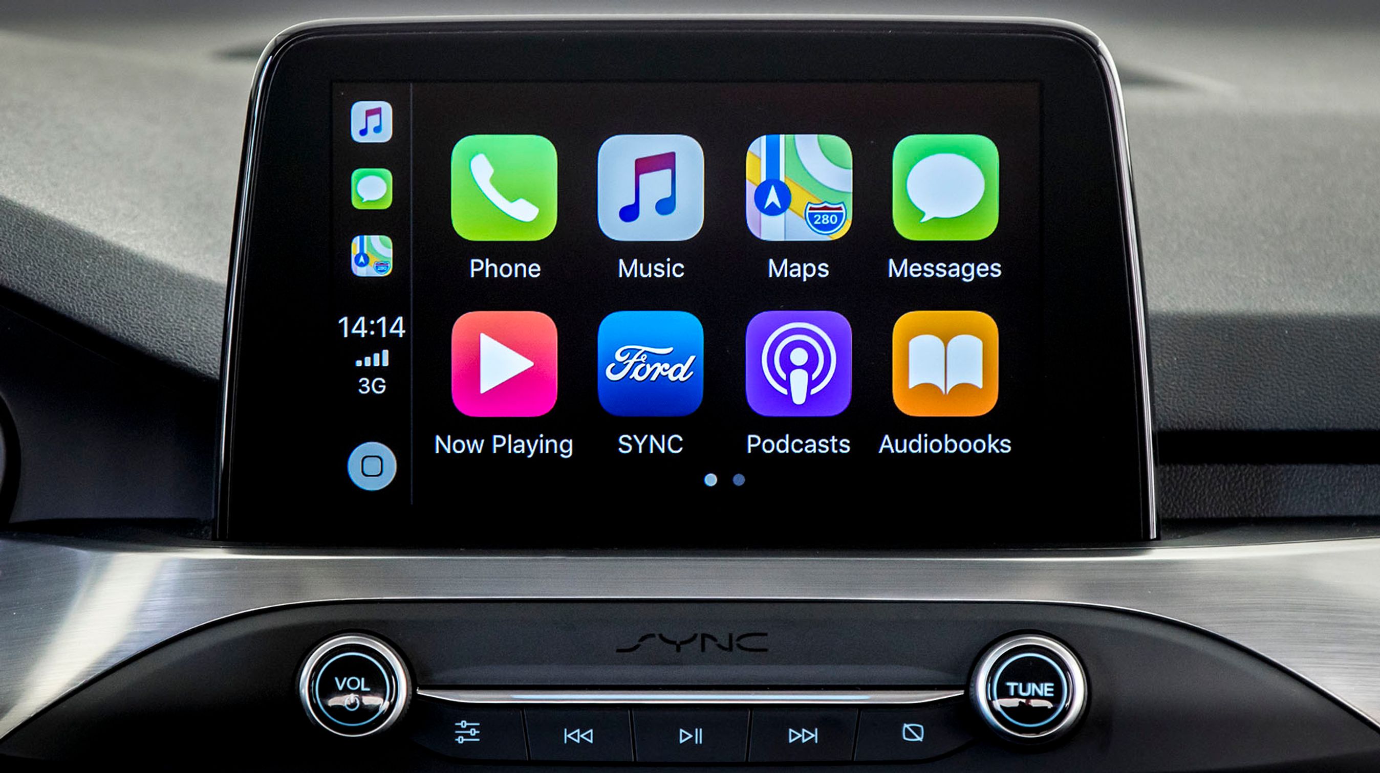 Man kan tilkøbe muligheden for at benytte Apple CarPlay. Det koster 3.125 kr., men så følger der også DAB-radio med samt bedre højttalere.