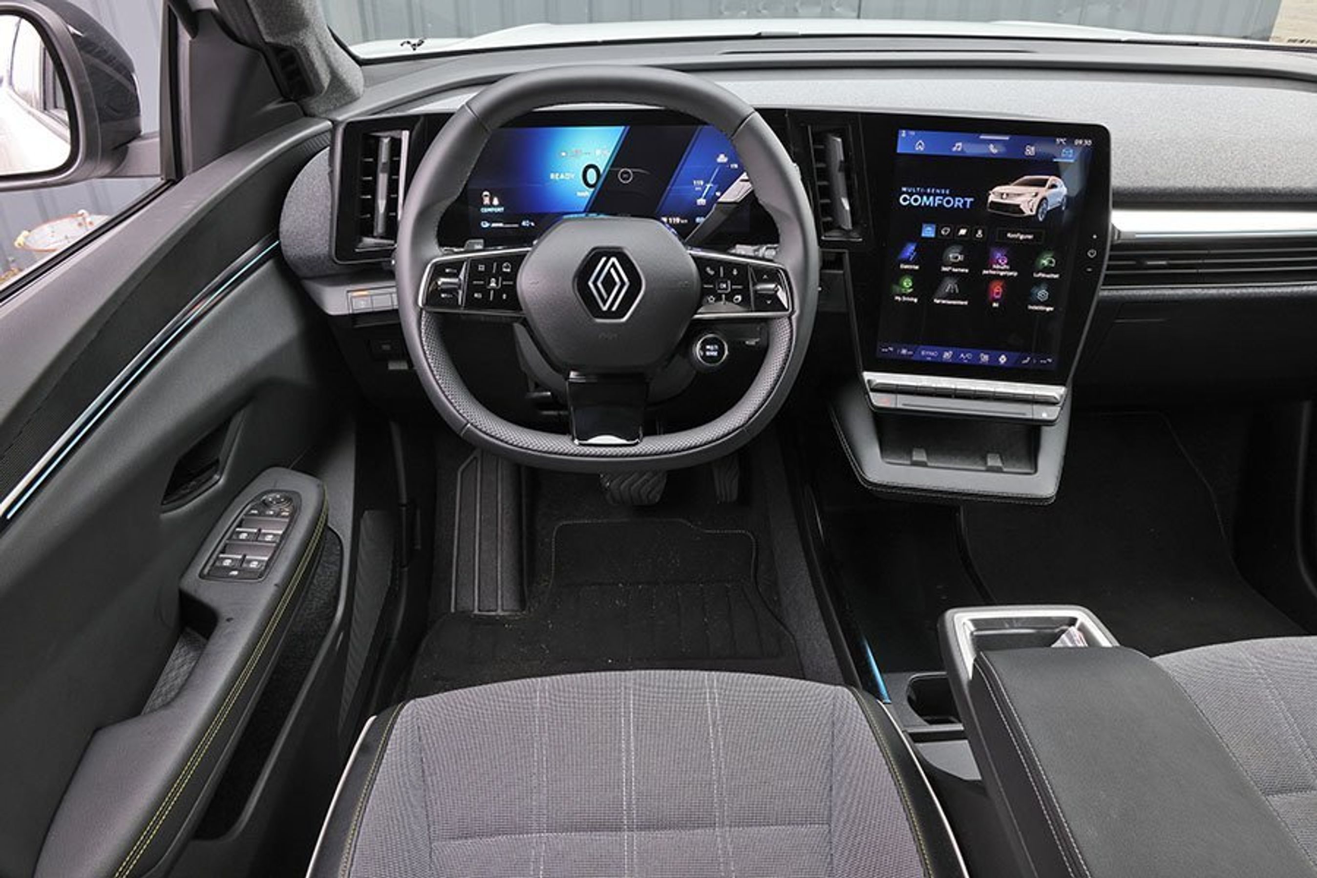 Førerpladsen i en Renault Scenic