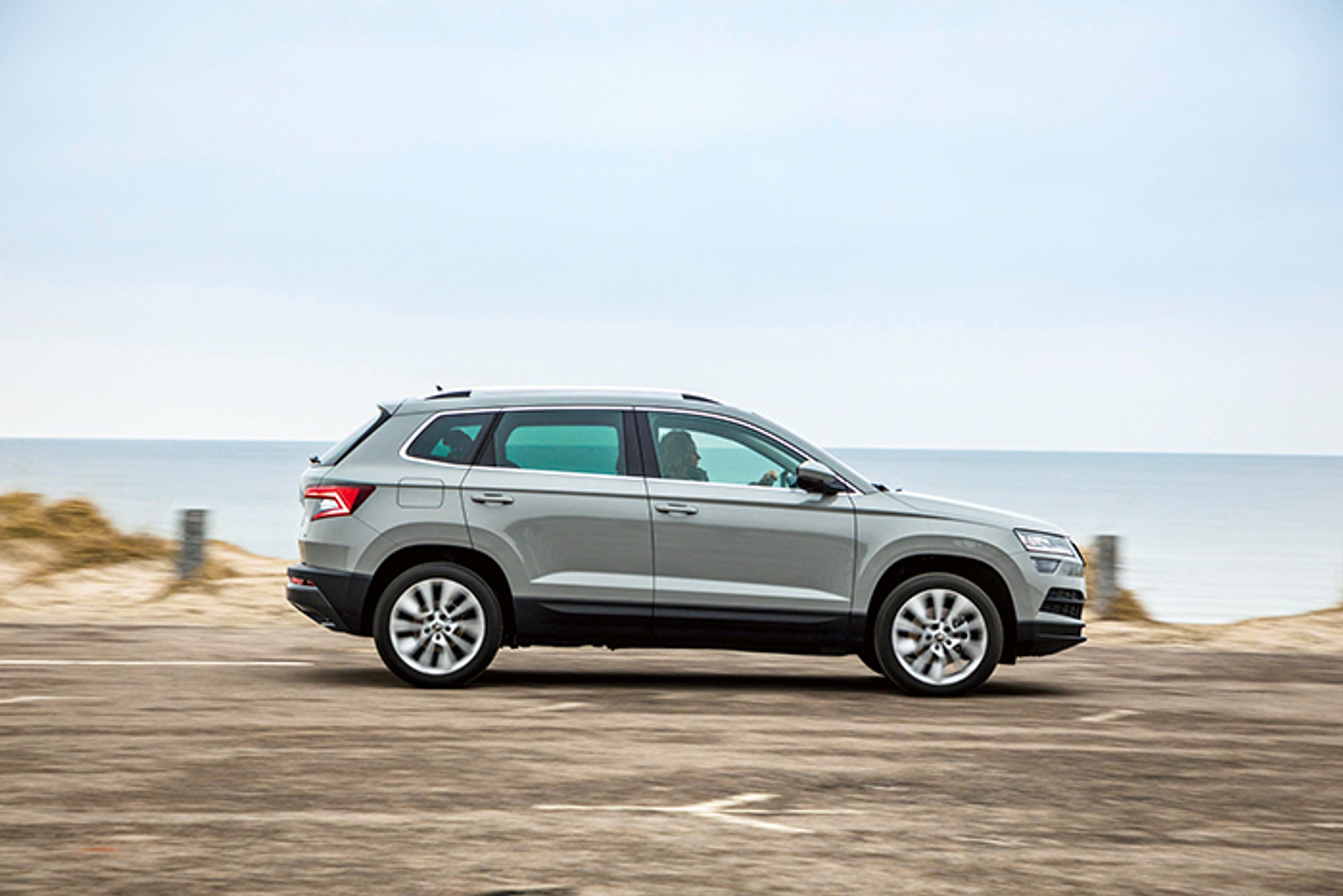 Skoda Karoq fra siden