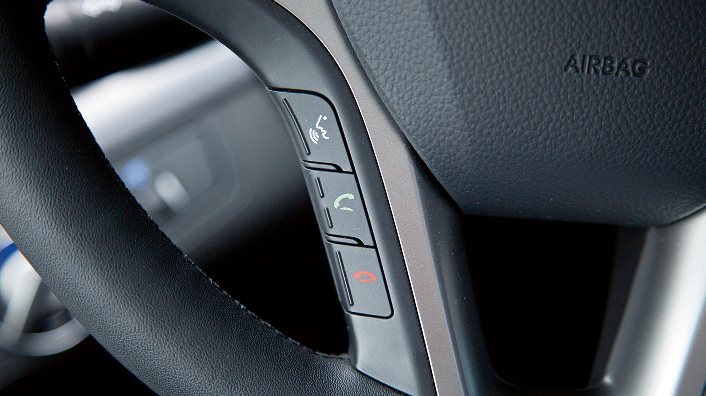 Bluetooth-opkobling mellem telefon og radio-anlæg er standard i alle udgaver.