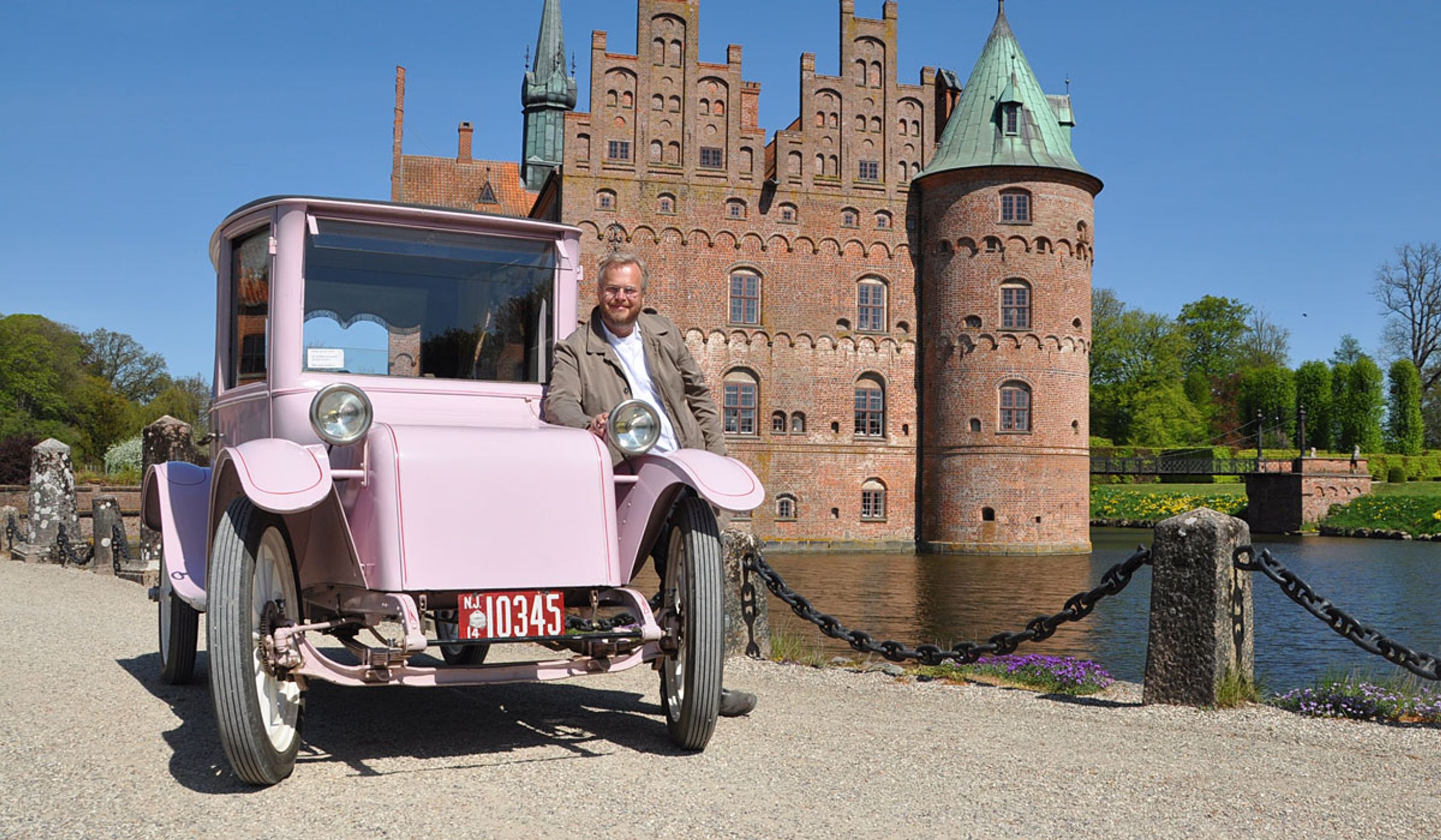 Milburn Electric fra 1914 indgår nu i en mini-udstilling på Egeskov Slot. 