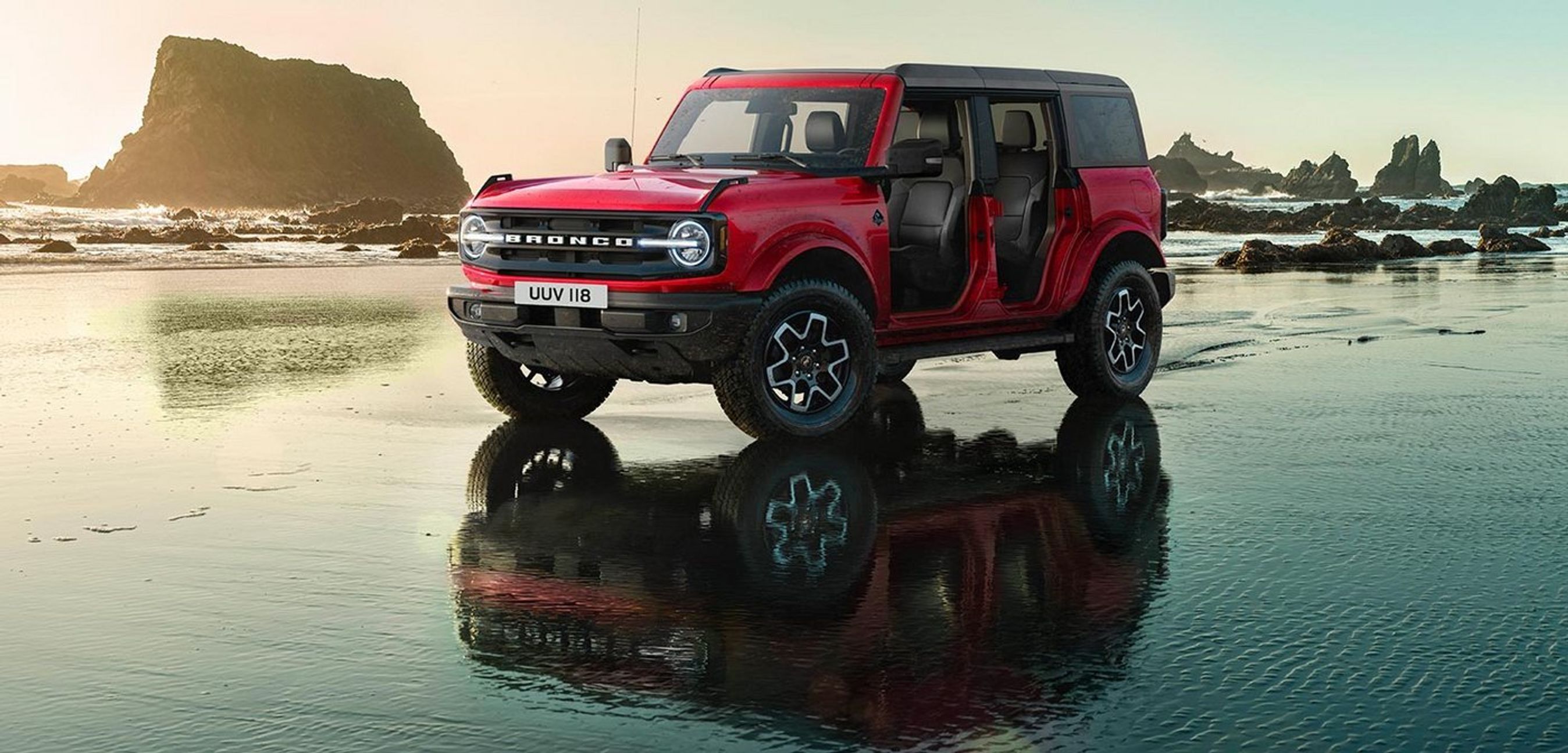 Ford Bronco er bygget over en chassisramme og har reduktionsgear. Den er dermed noget så sjældent som en 'ægte' terrænbil - i stil med Jeep Wrangler.