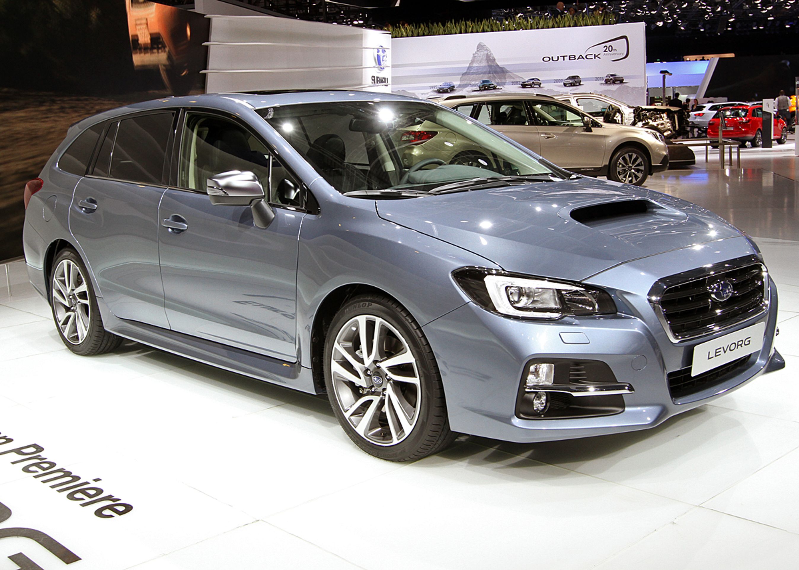 Subaru Levorg har beholdt det voldsomme og formentlig ikke strengt nødvendige luftindtag på motorhjelmen. Foto: Torben Arent