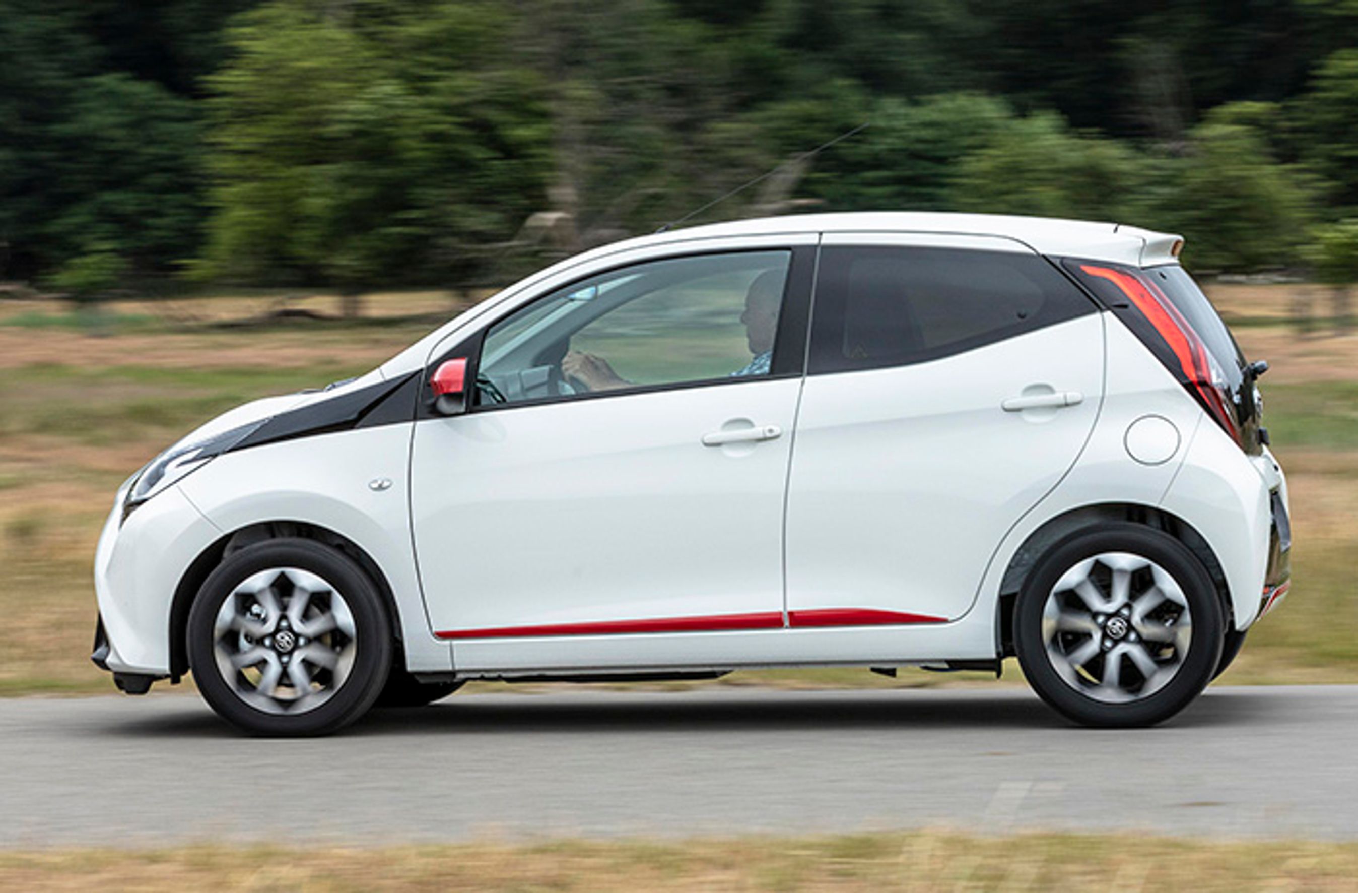 Toyota Aygo fra siden