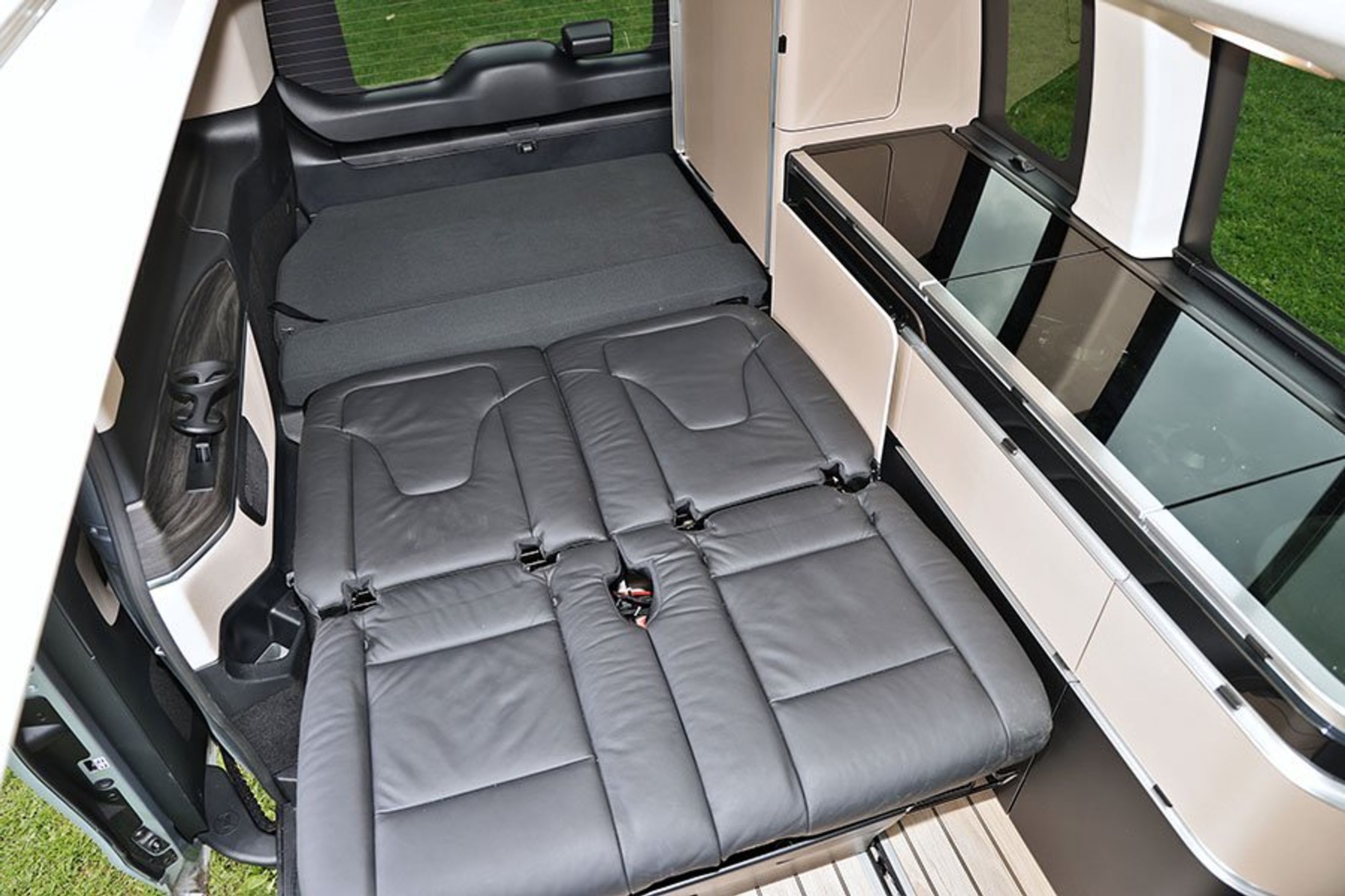 Stor seng i en Mercedes Marco Polo