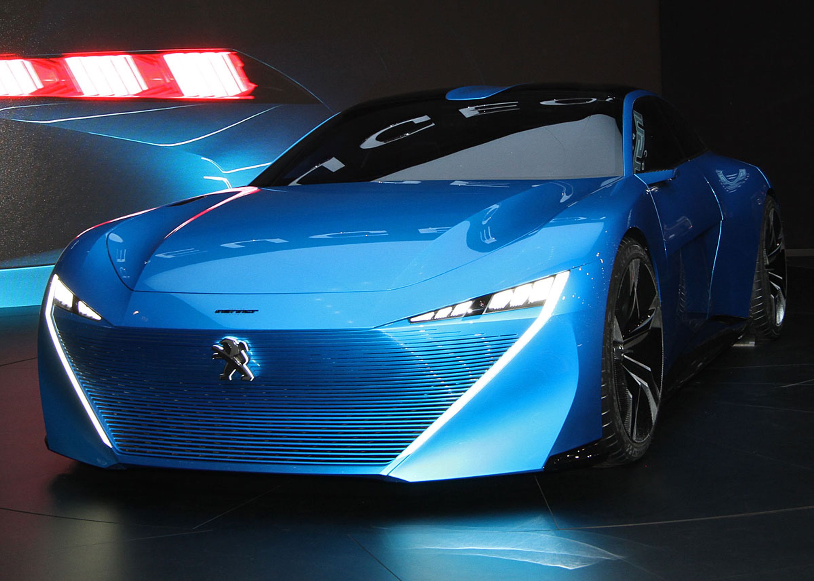 Peugeot Instinct er en flot og dramatisk konceptbil med et interessant budskab. Fotos: Torben Arent