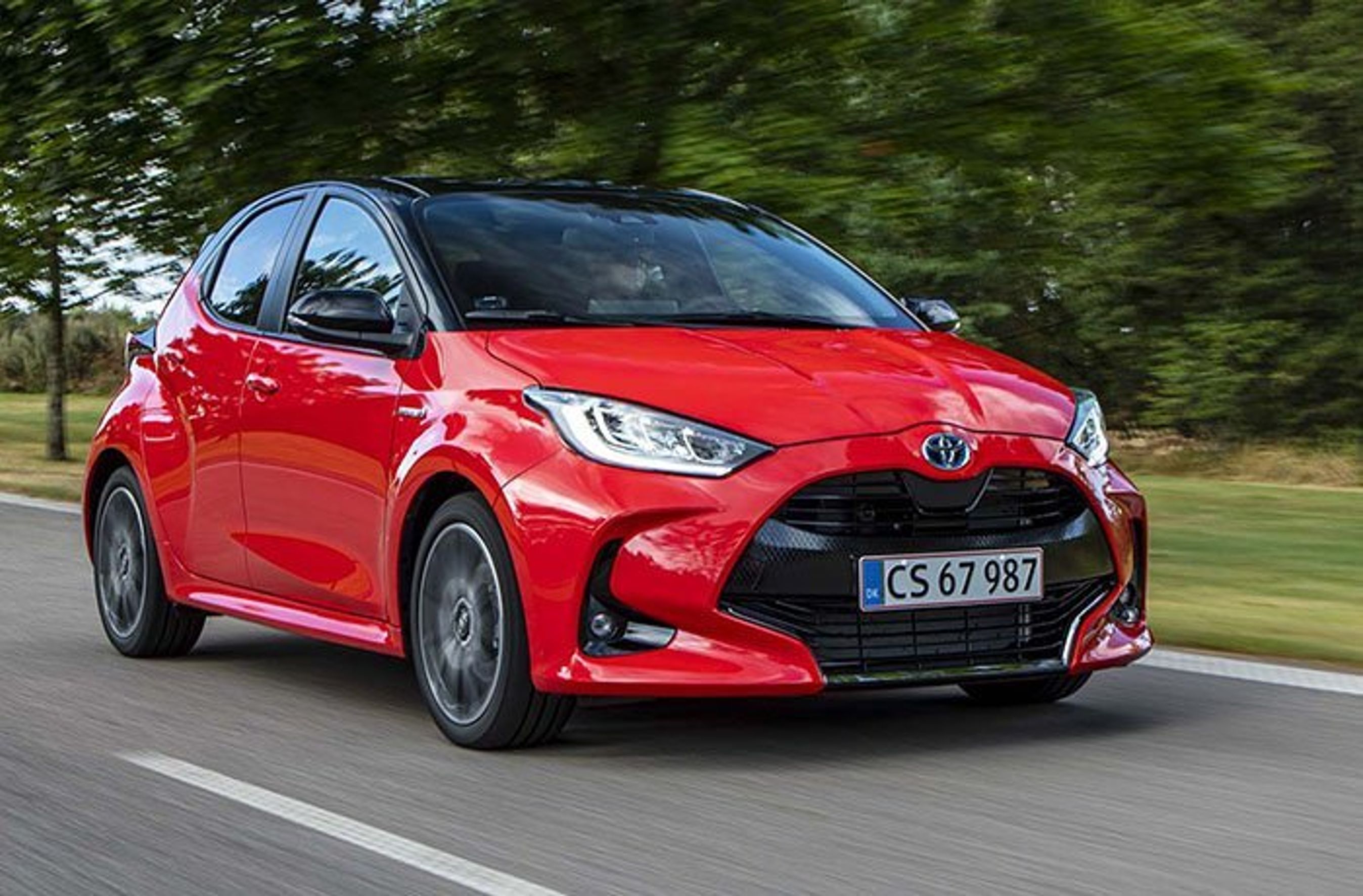 Toyota Yaris Hybrid bliver hårdt ramt af de nye afgifter, da den ikke længere får et stort fradrag for lavt brændstofforbrug.