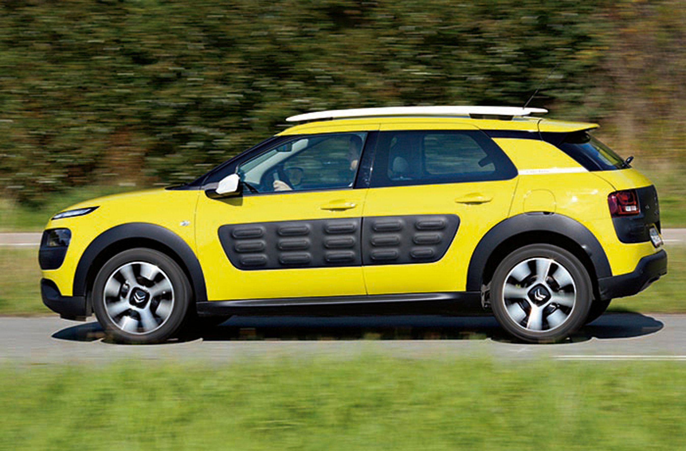 Citroën C4 Cactus fra siden