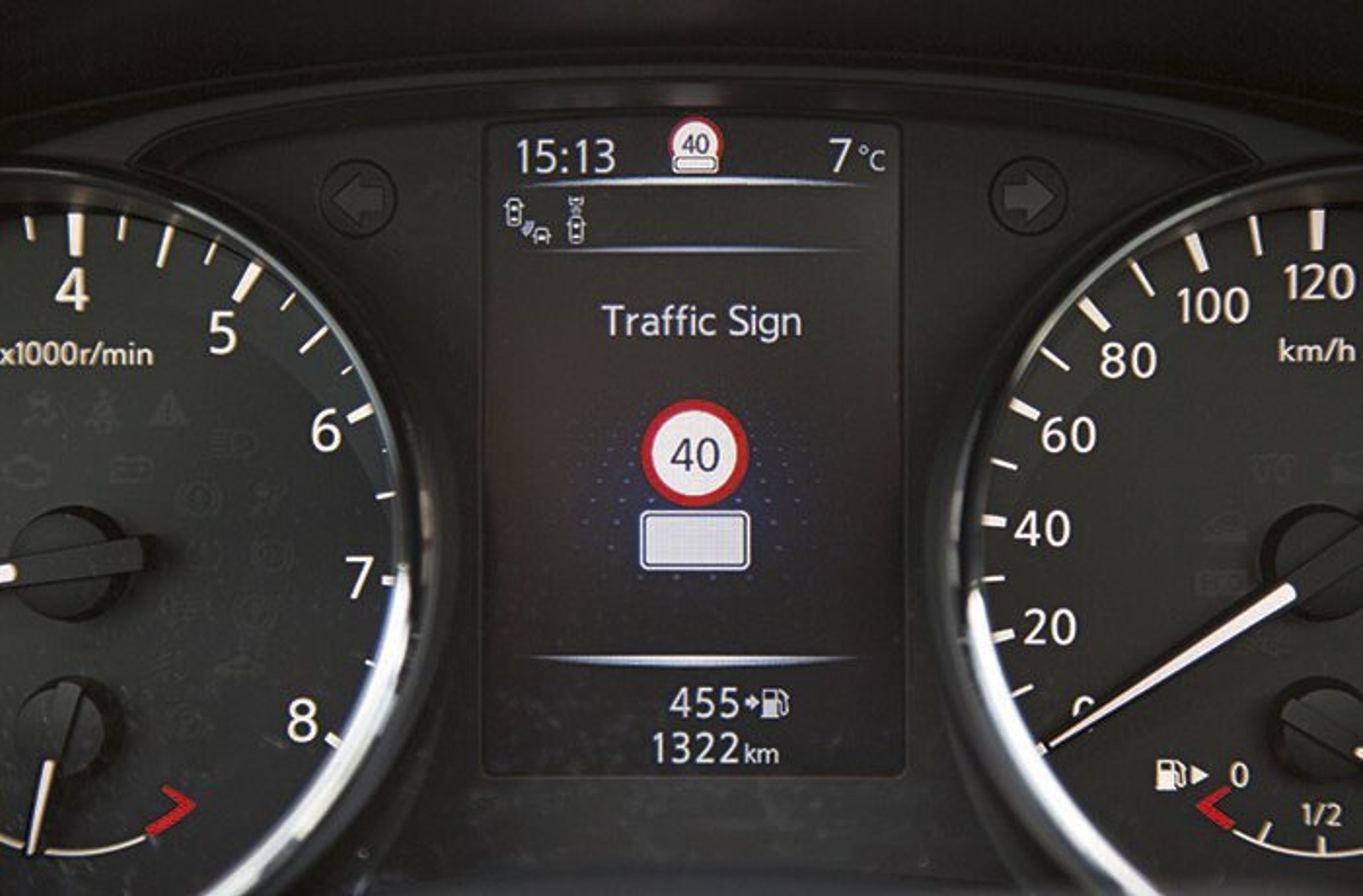 Nissan Qashqai skærm