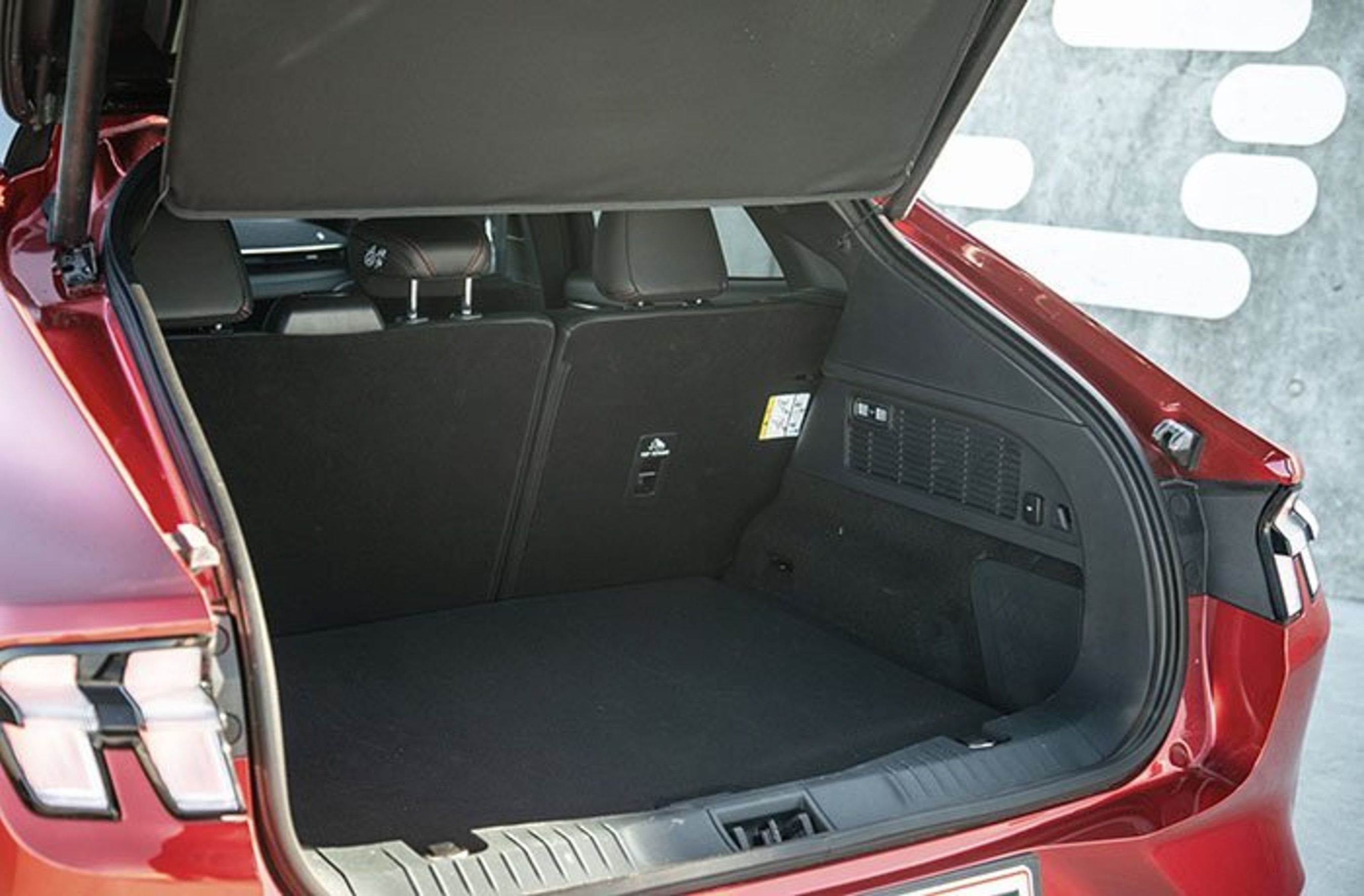 Mustang Mach-E bagagerum