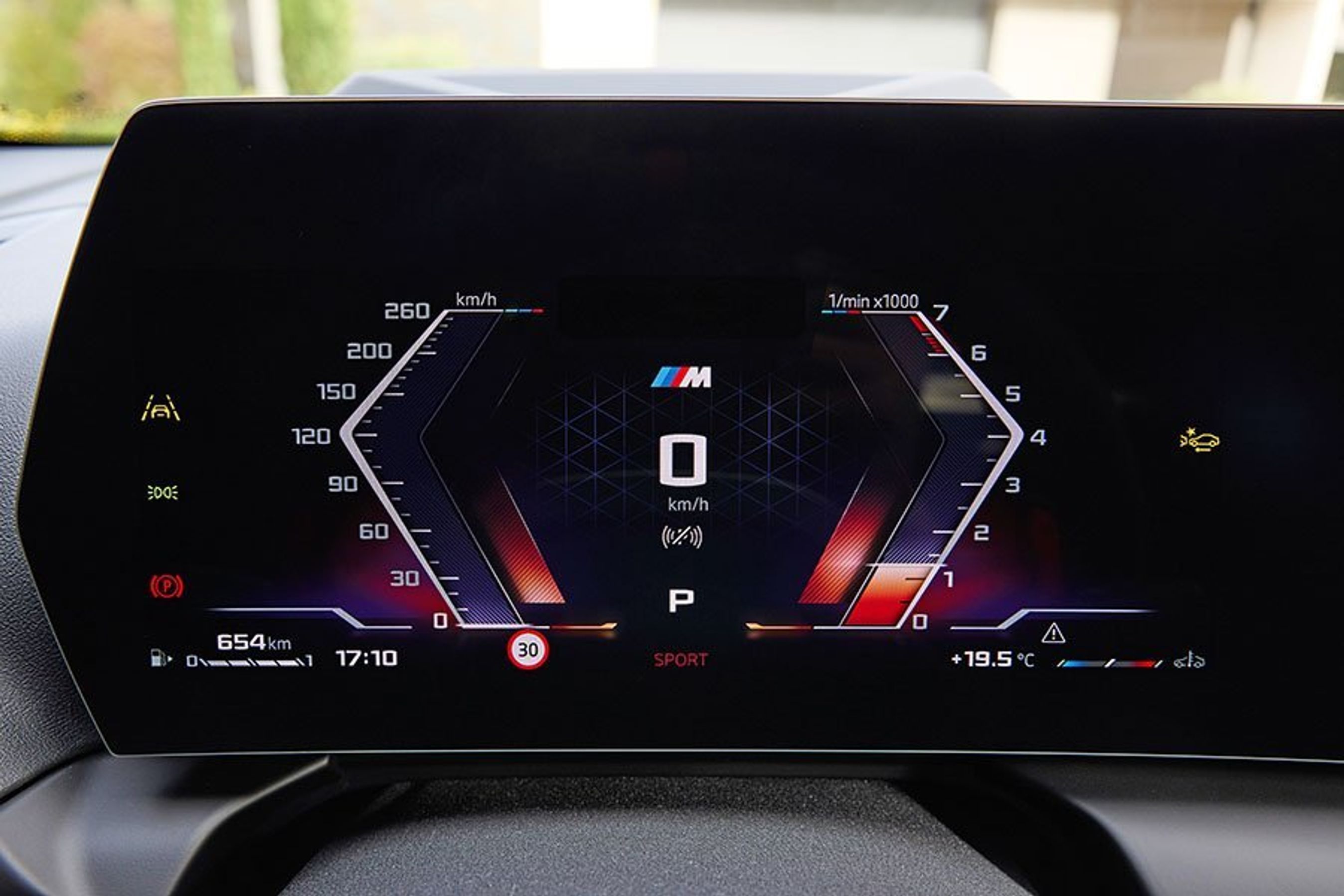 Instrumenthuset i en BMW M135i