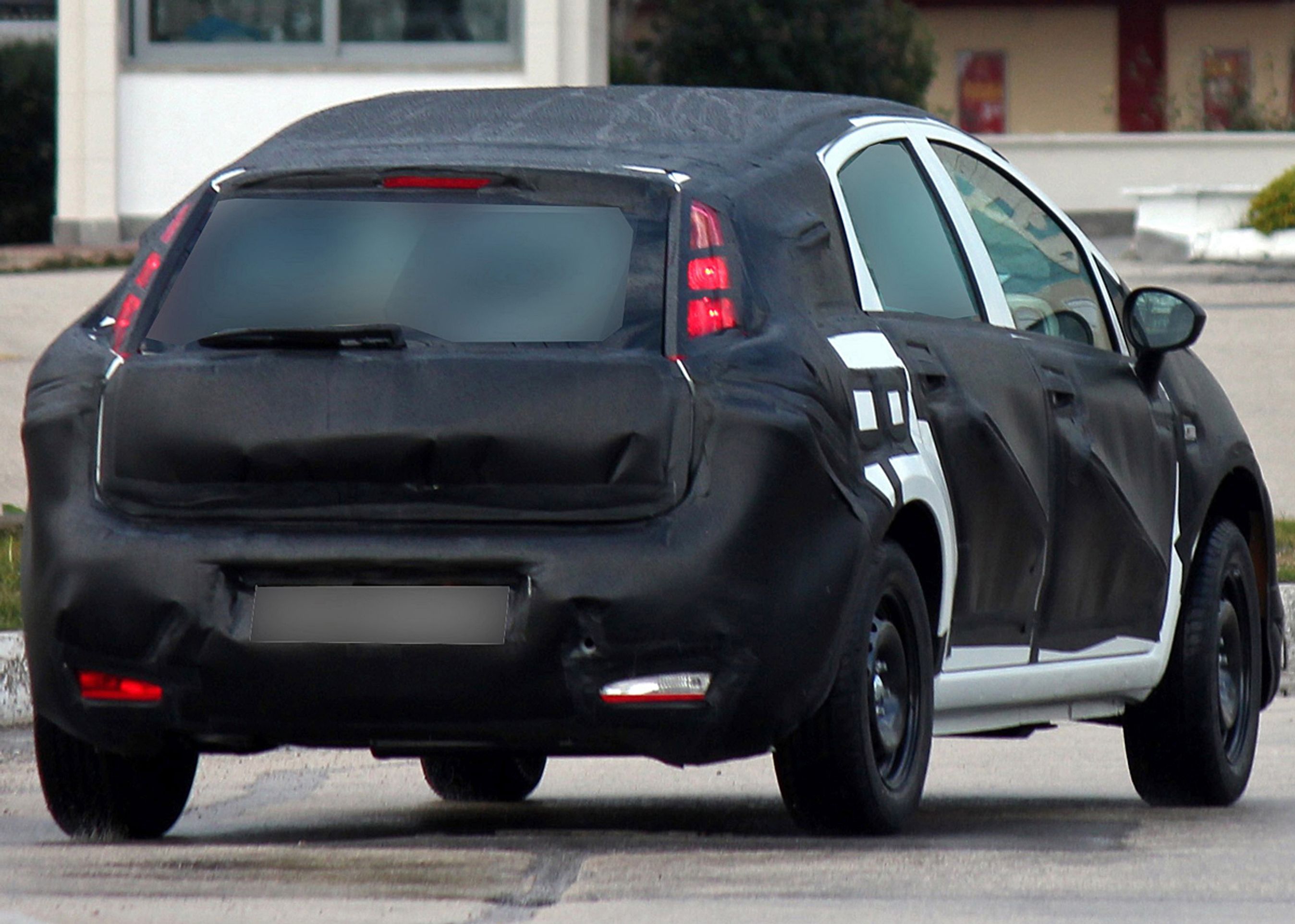 Fiat Bravo - eller Linea - lanceres i Vesteuropa i 2016. Fotos: Lehmann